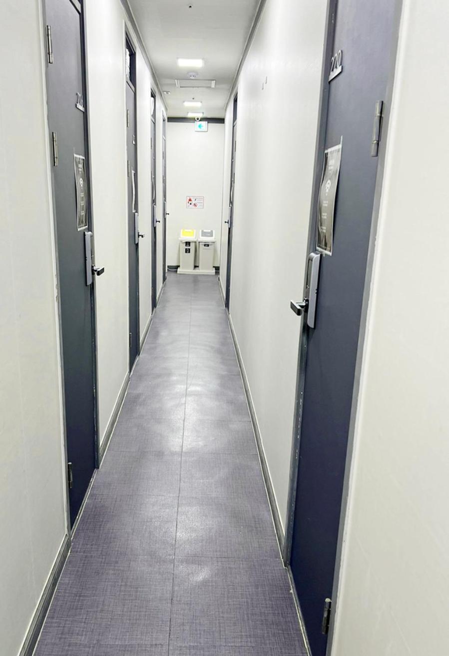 Capsule hotel Sunshinhongdeuni-men Only *