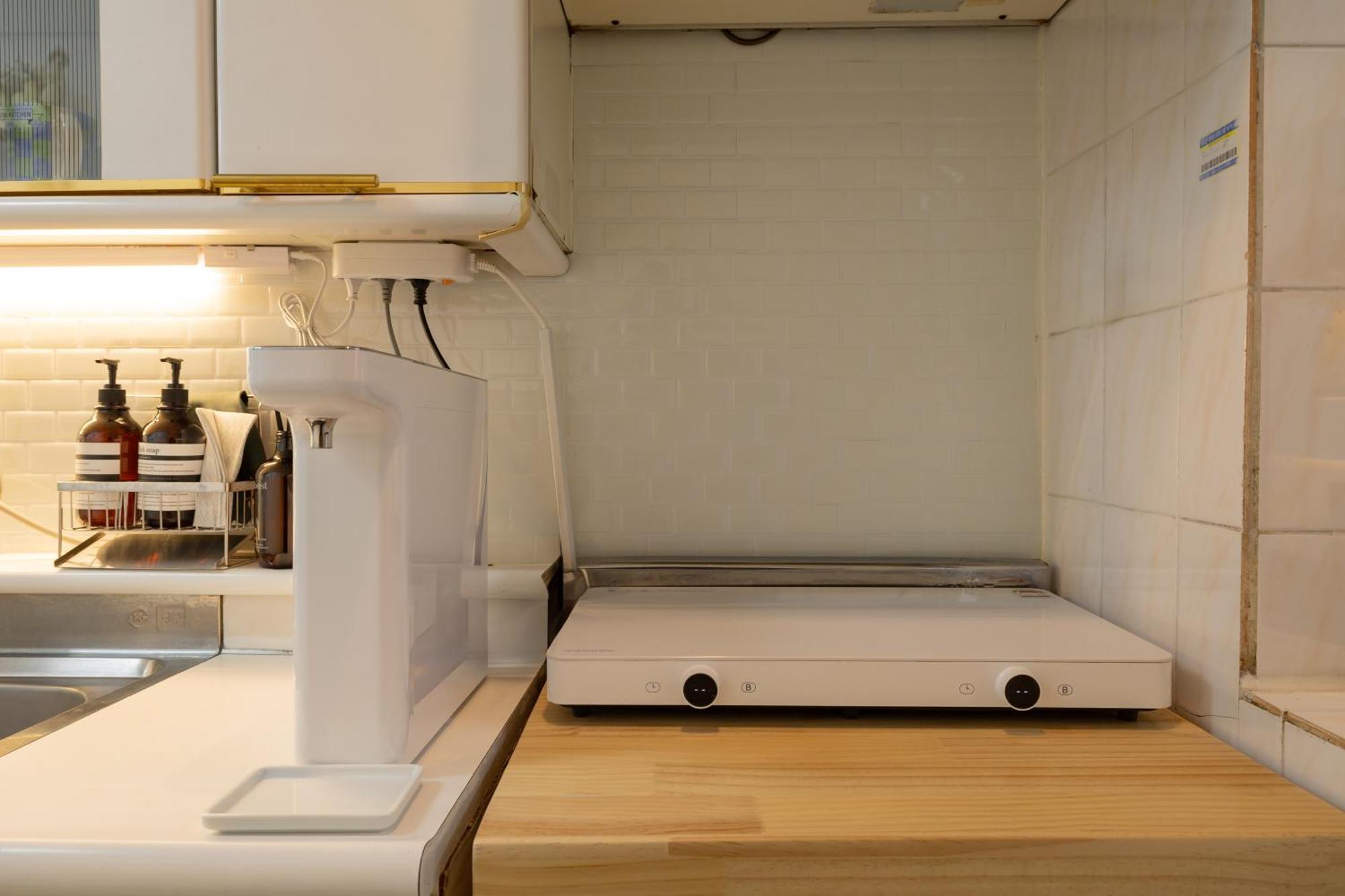 40s Cozy Hongdae Apartment *