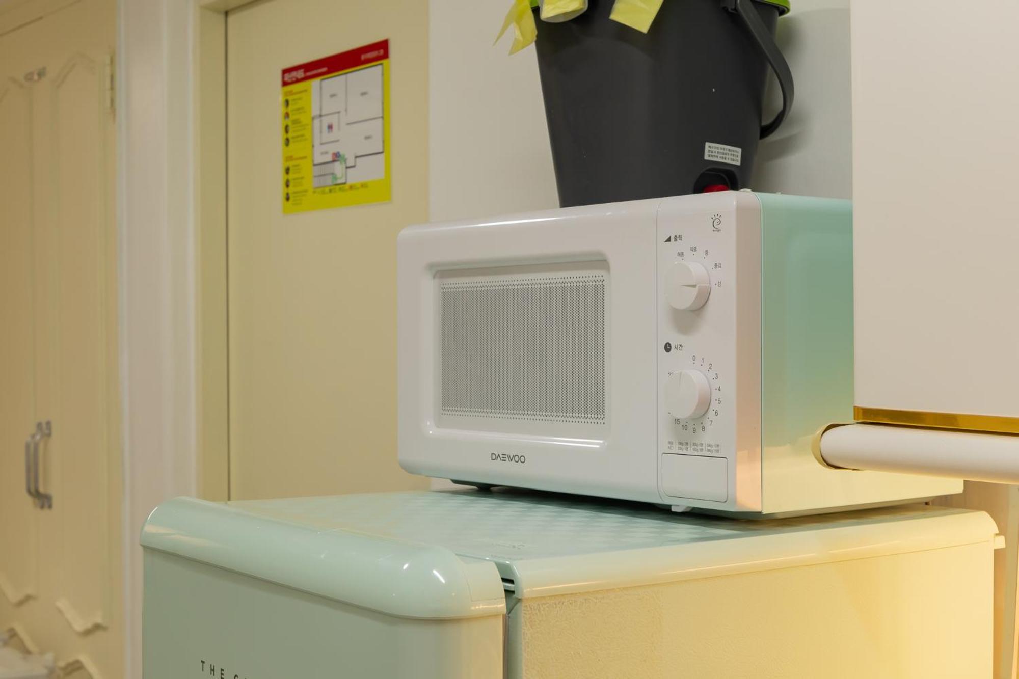 40s Cozy Hongdae Apartment *