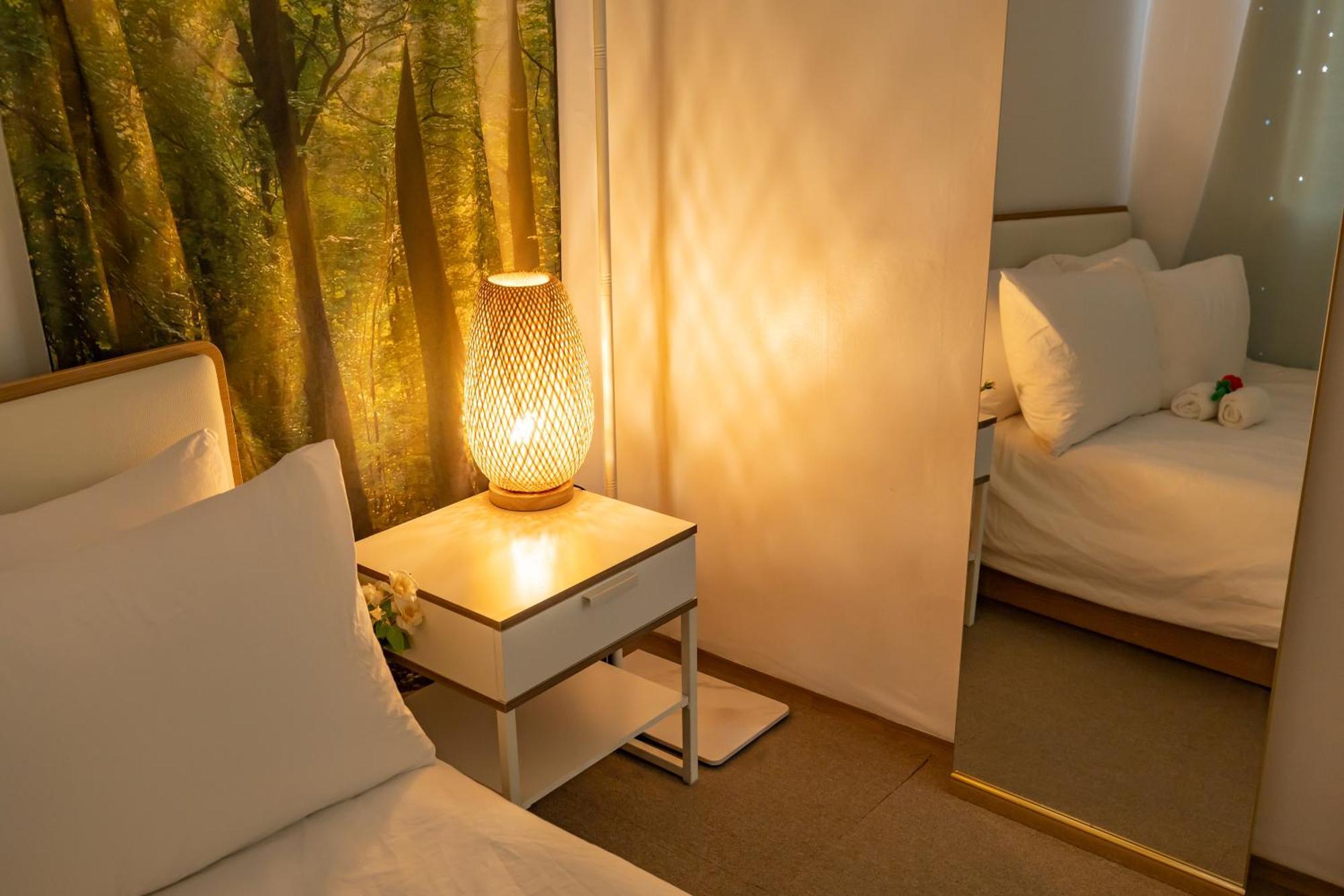 40s Cozy Hongdae Apartment *