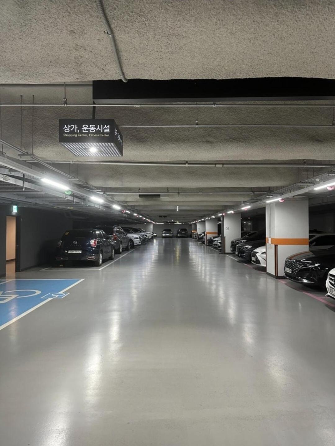 Gwanghwamun Square House Seoul
