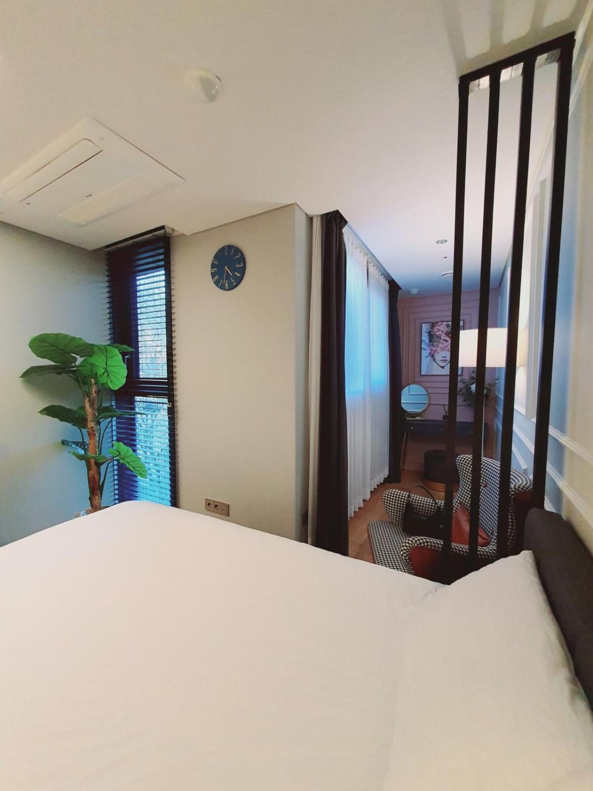 Apartment Gwanghwamun Square House *
