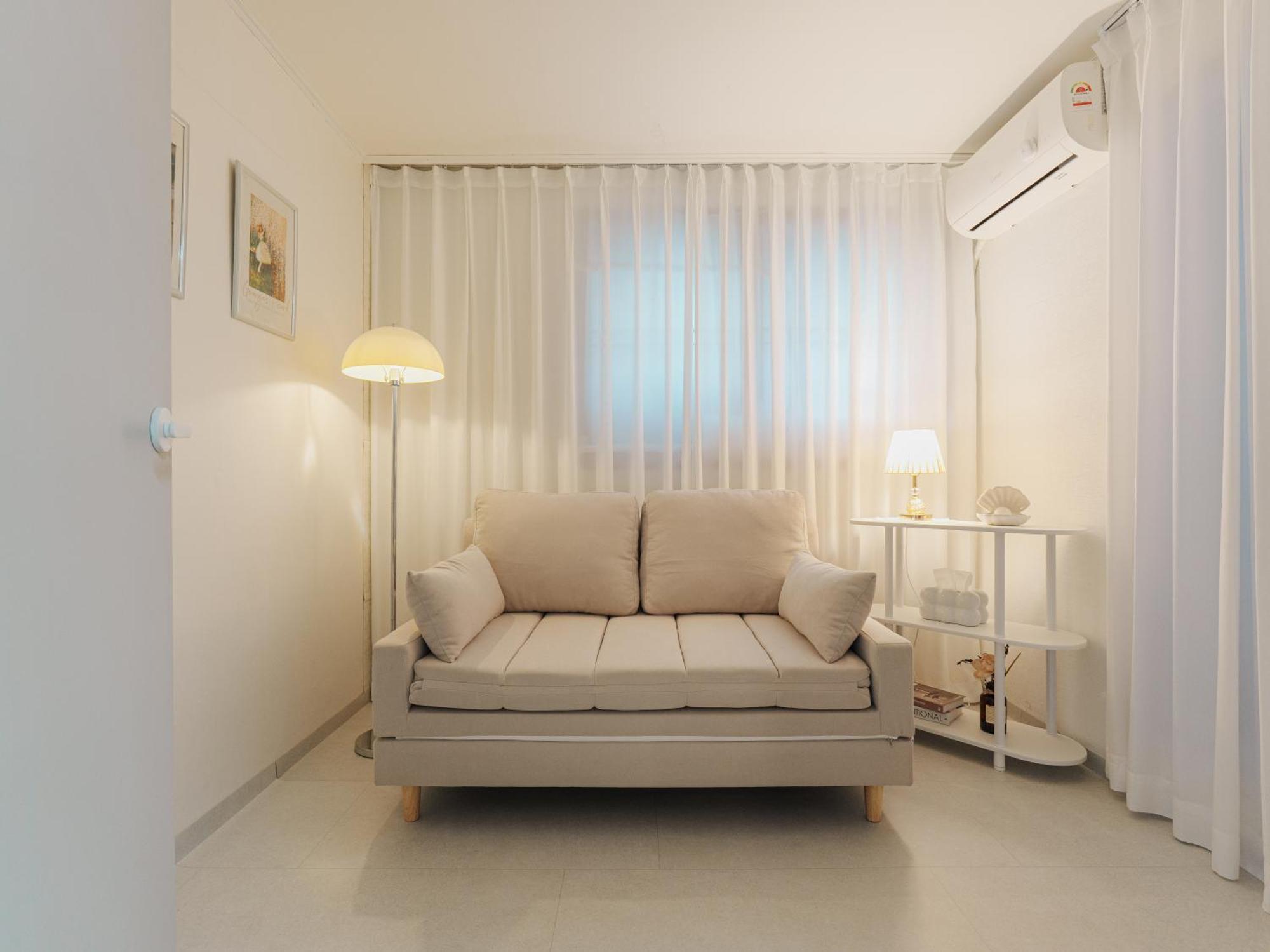 Apartment 6 People, Lotte World, Seongsu, Gangnam, Coex, Jamsil Station, Samsung&asan Hospital, Kspo Dome, Shinnonhyeon