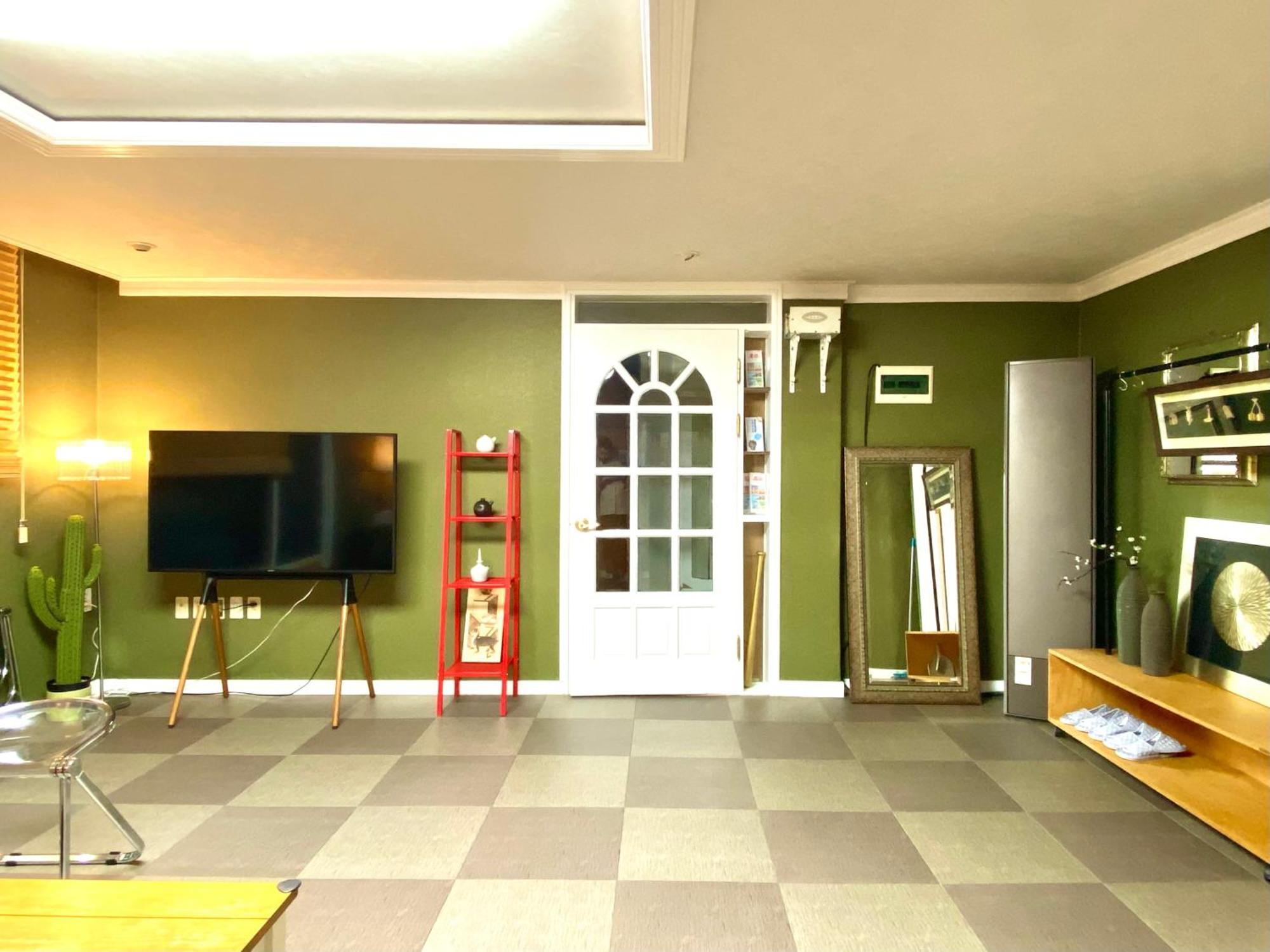 Vila Kooljam House-center Of Seoul-itaewon-spacious-3min From The Subway