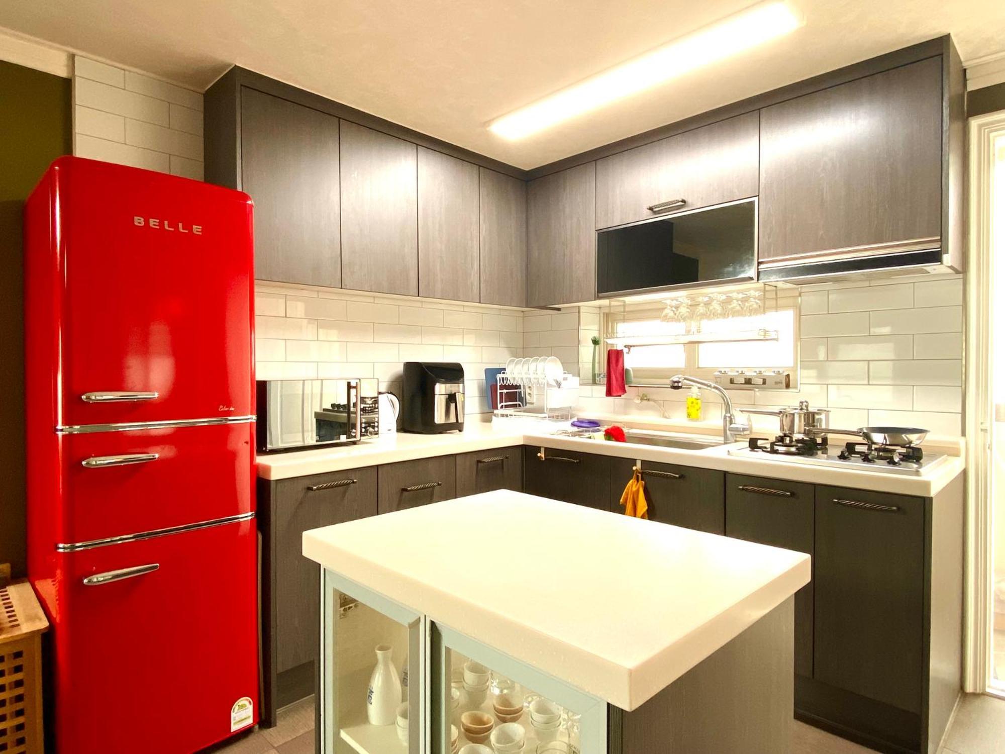 Vila Kooljam House-center Of Seoul-itaewon-spacious-3min From The Subway