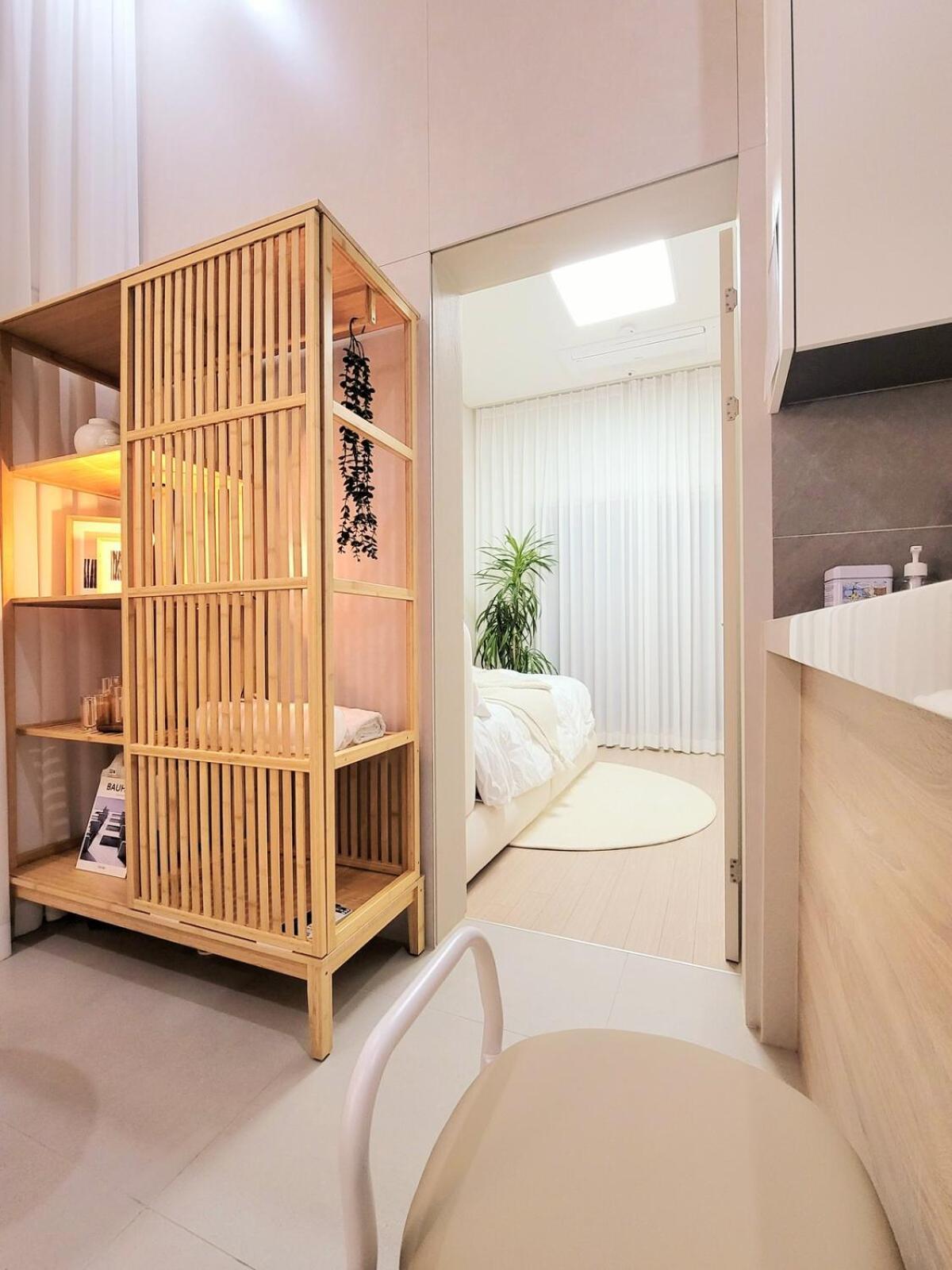 Apartment Open Sale Luxury In Hongik Univ Station 3mins 7ppl Group Family Trip Luggage Storage