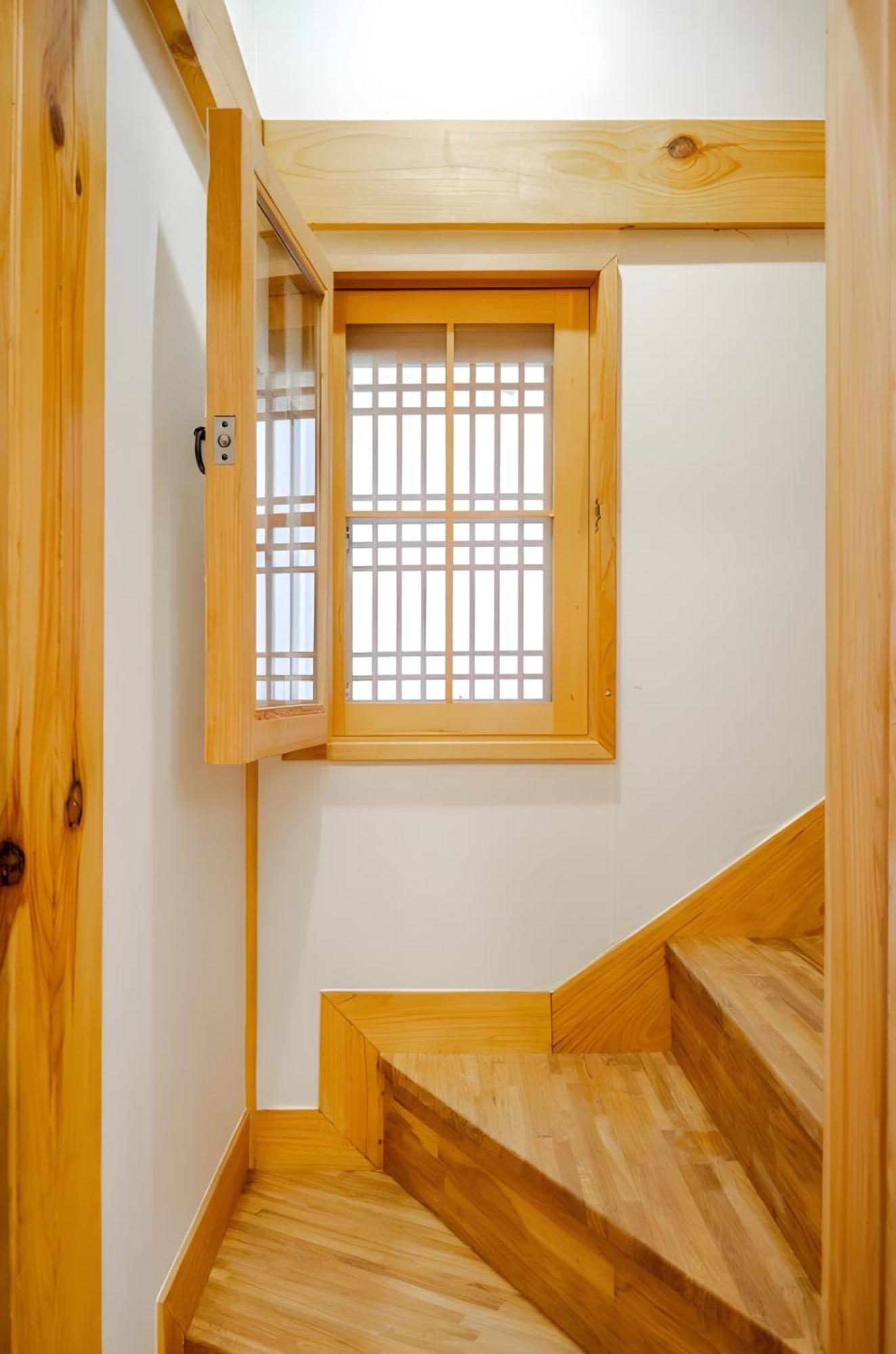 Numaru Two Exclusive Entire Hanoks In Seochon * Seoul