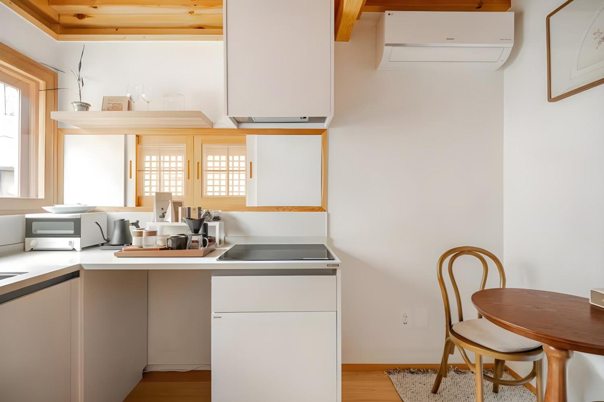 Villa Numaru Two Exclusive Entire Hanoks In Seochon *