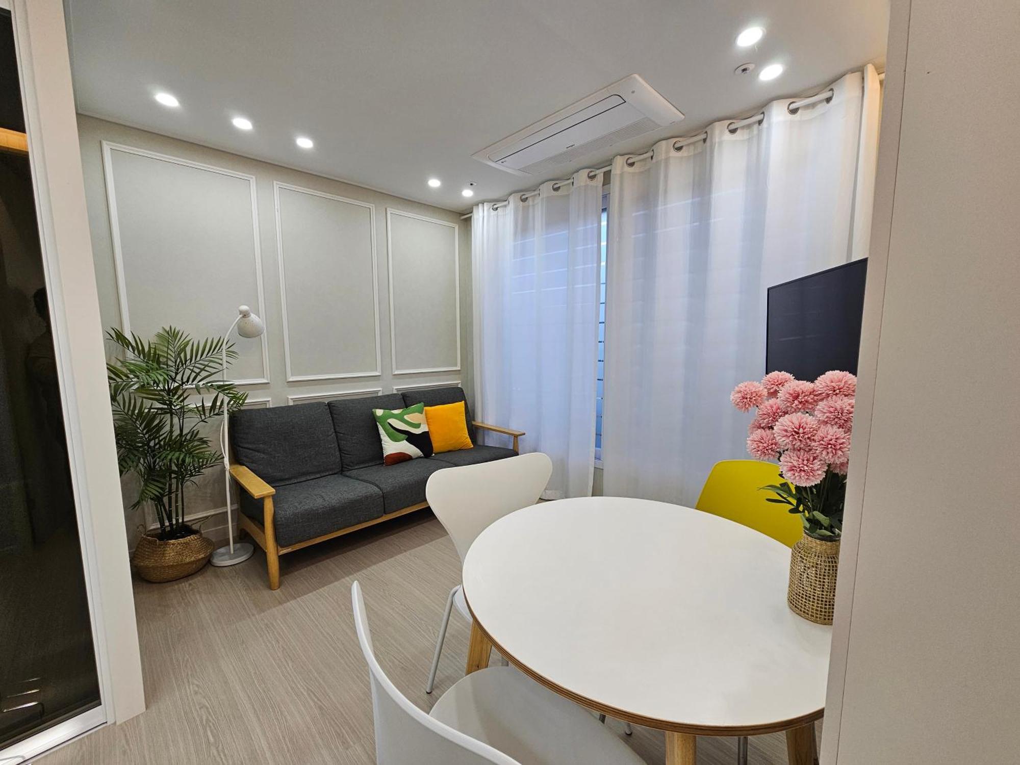 #open Special Price #double-station Area Comfortable 2-room Seoul