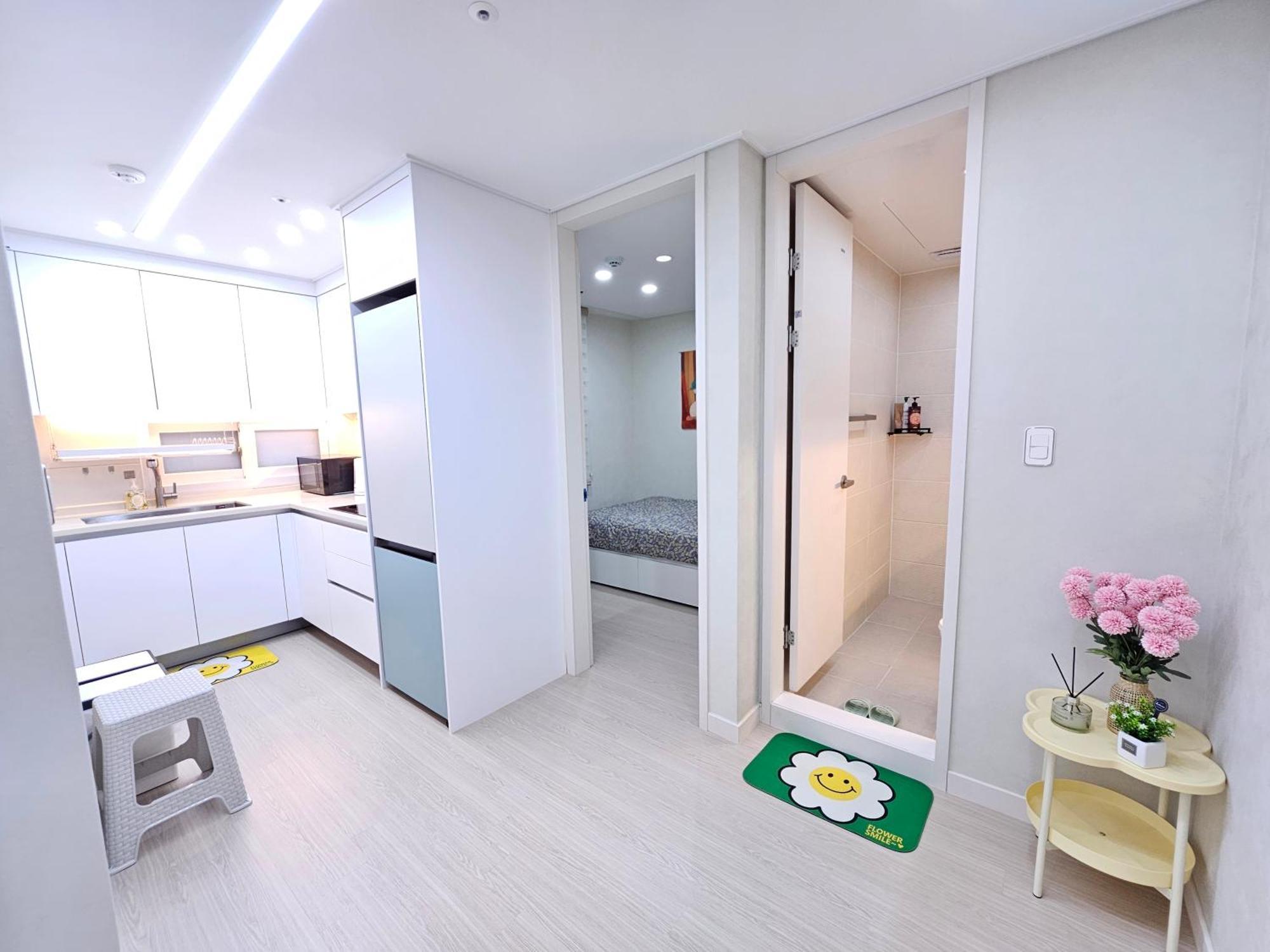 #open Special Price #double-station Area Comfortable 2-room Seoul