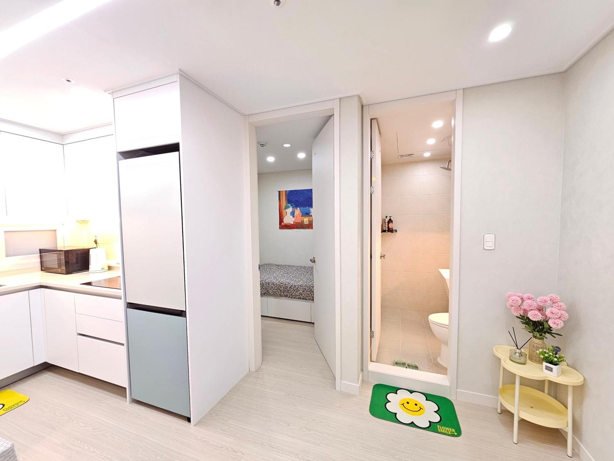 Apartment #open Special Price #double-station Area Comfortable 2-room