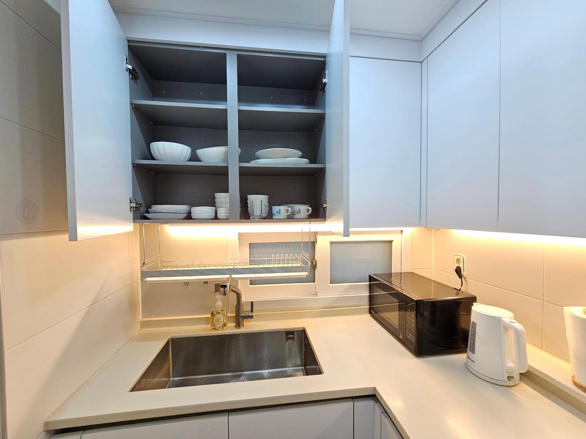 #open Special Price #double-station Area Comfortable 2-room Apartment Seoul
