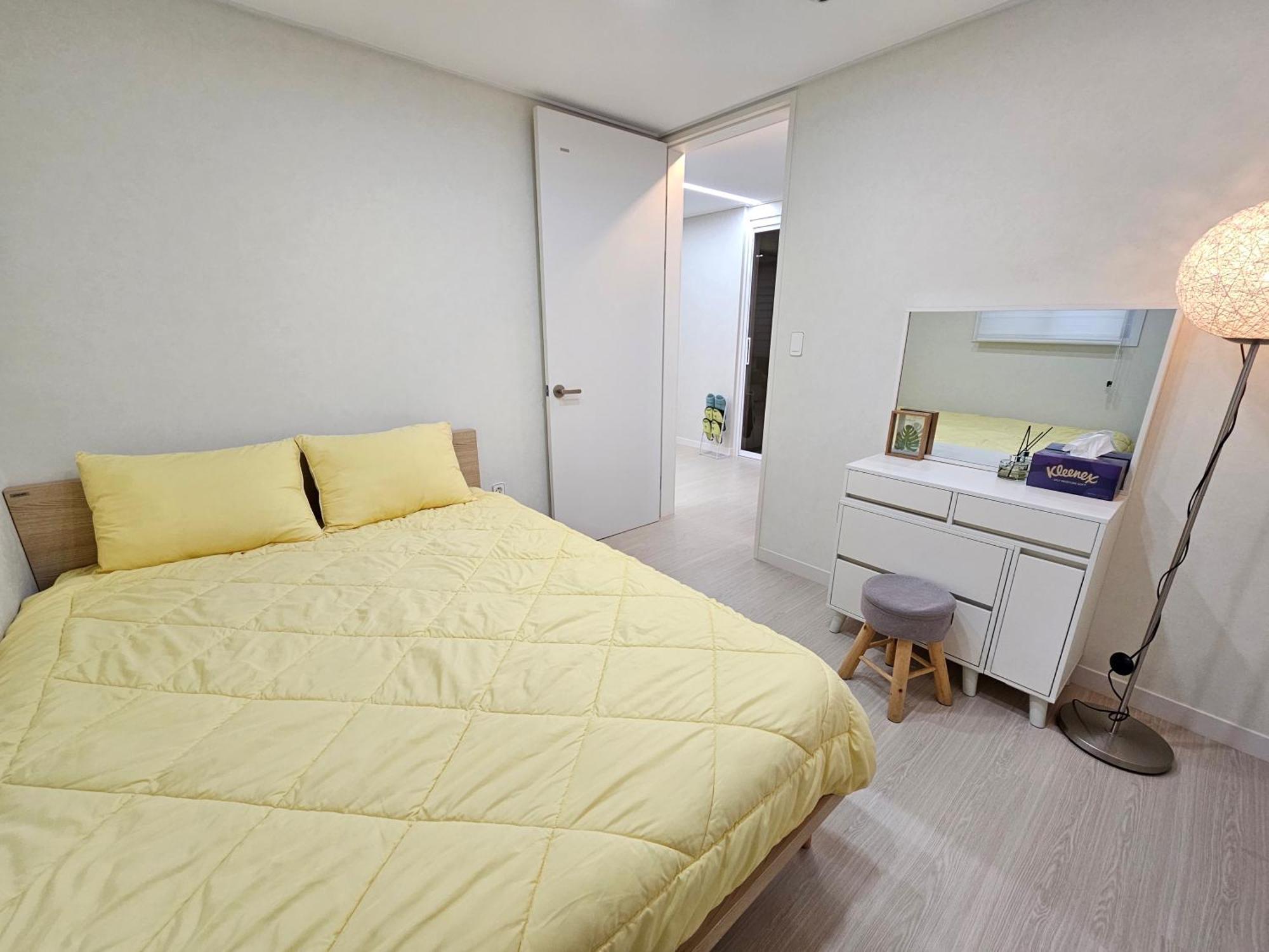 #open Special Price #double-station Area Comfortable 2-room *