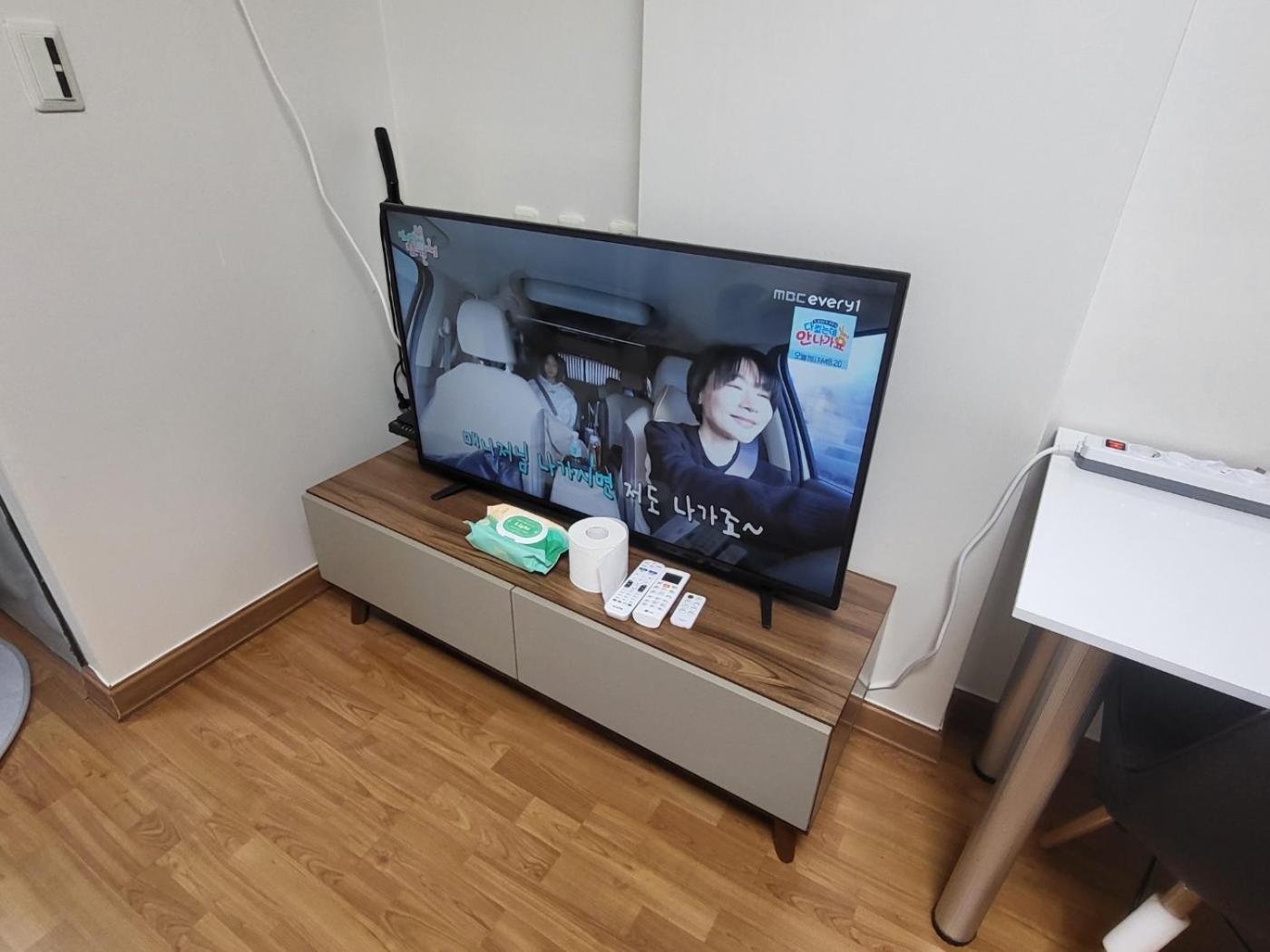 2-2401 #gangnam Stn, 5-min #yeoksam Stn, 3-min #ott #concierge Gangnam Managed * Seoul