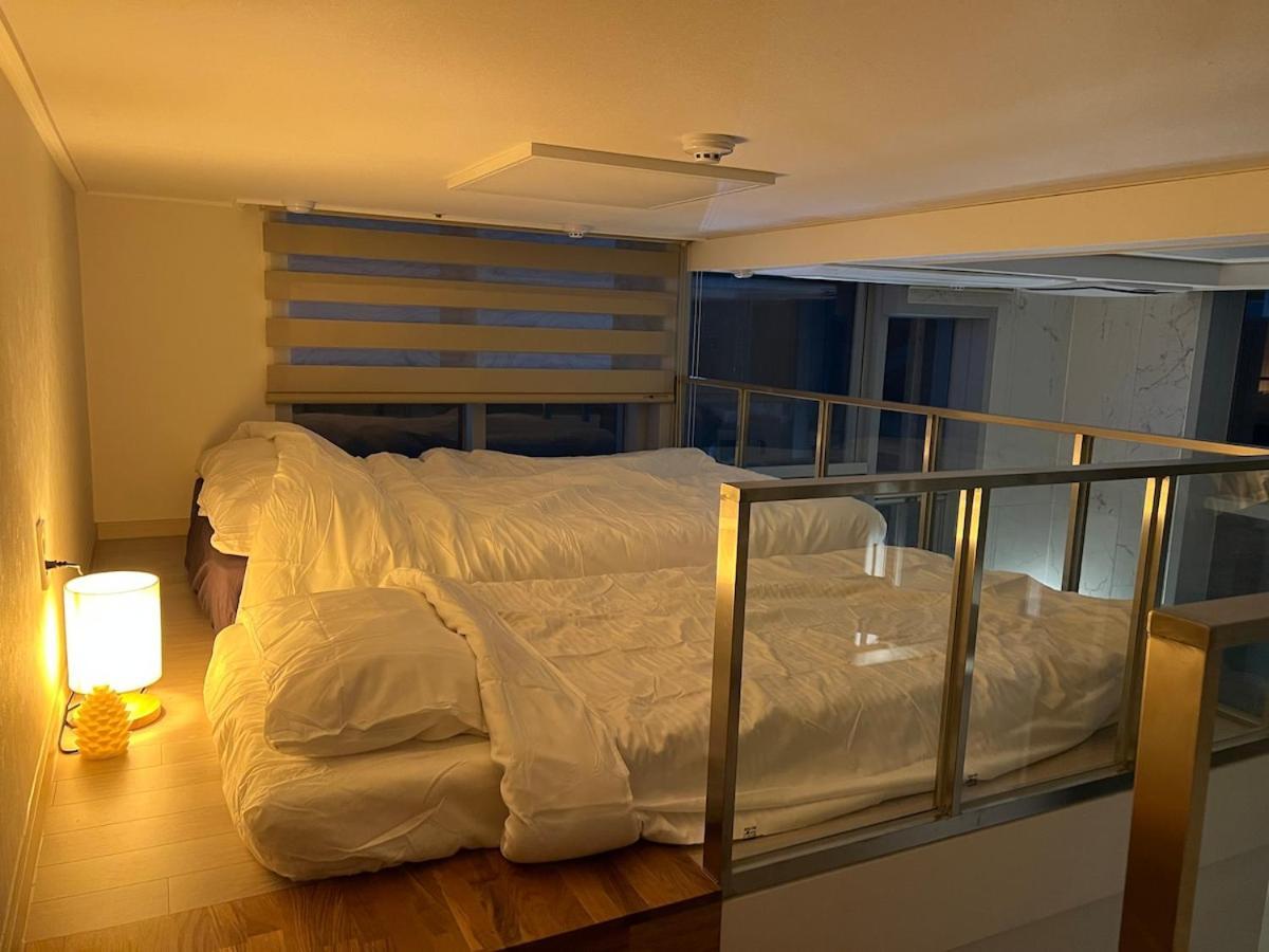Apartamento Cozy Loft 4 Minutes Away From Myeongdong *