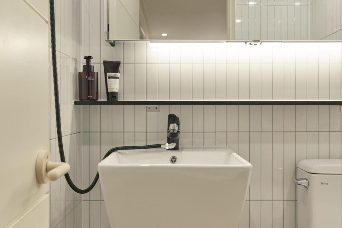 Serenoa Hapjeong Apartment Seoul