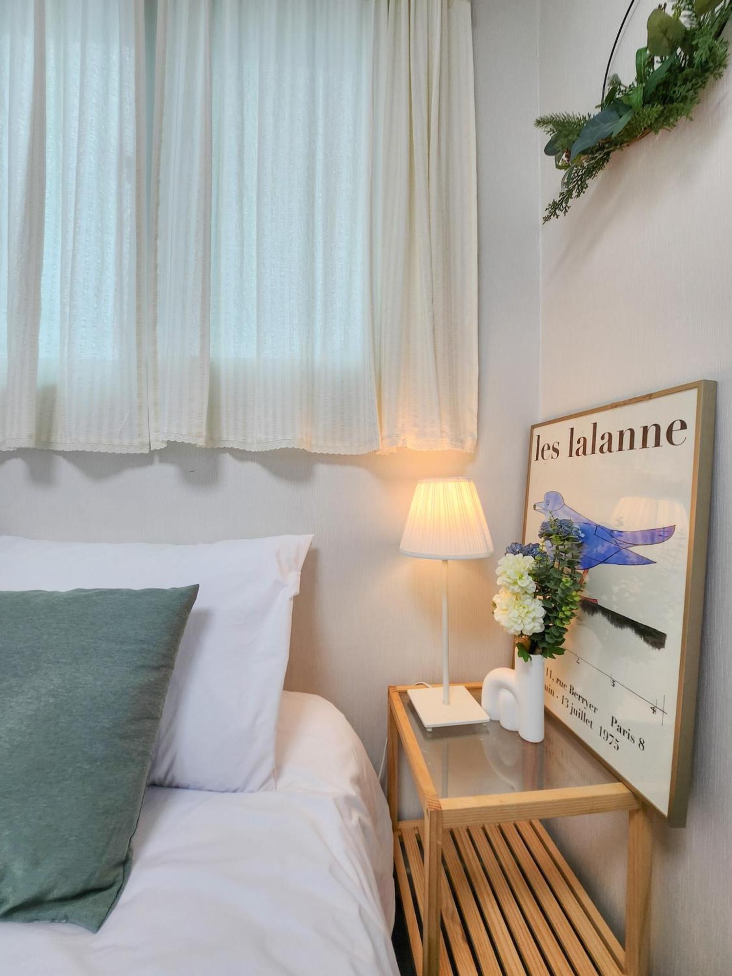 Apartment Sun , Hongdae