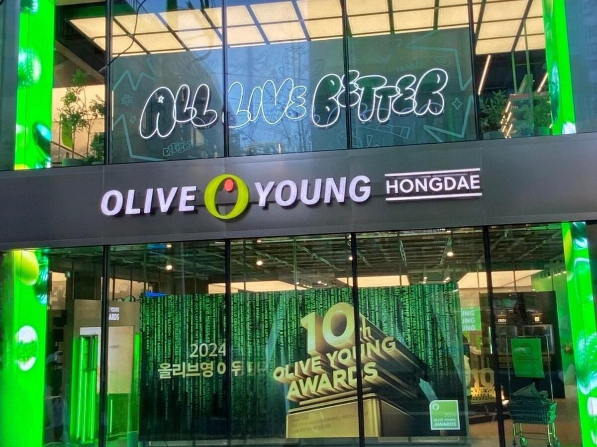 Hongdae 5 Minutes, Sangsu Station 2 Minutes, Maximum 6 People, 3 Queen Beds, Free Luggage Storage Apartment *