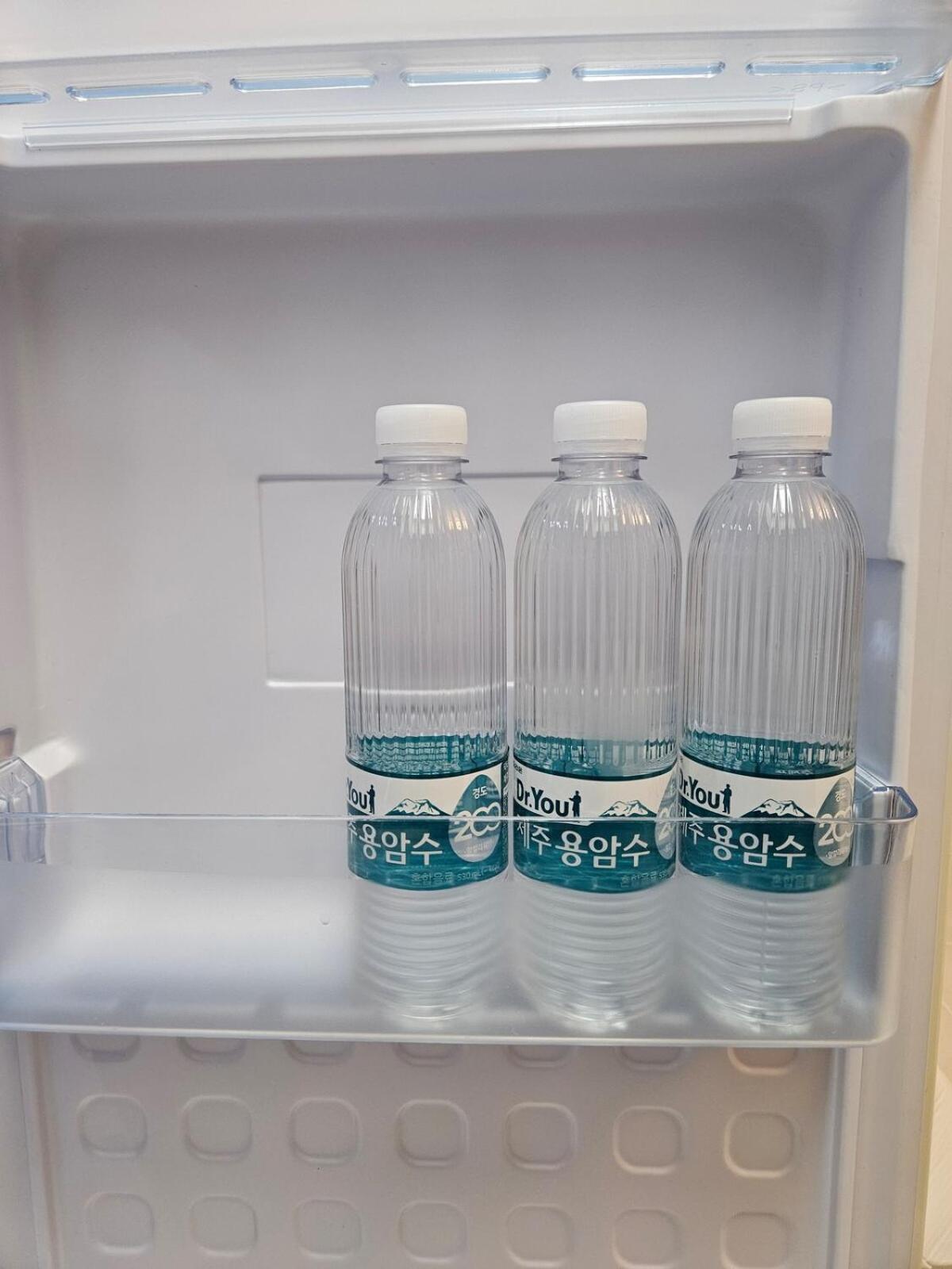 Hongdae 5 Minutes, Sangsu Station 2 Minutes, Maximum 6 People, 3 Queen Beds, Free Luggage Storage Apartment *