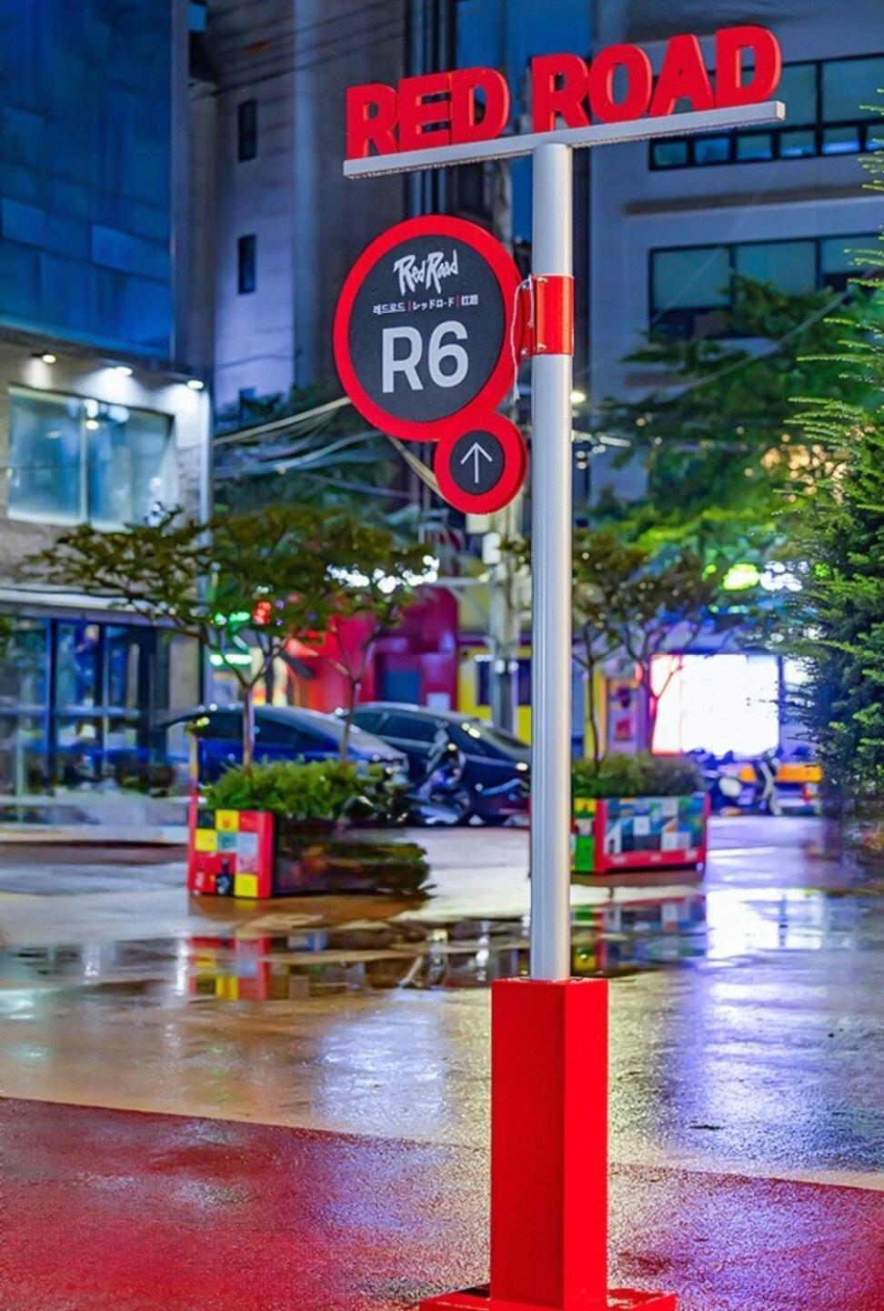 Hongdae 5 Minutes, Sangsu Station 2 Minutes, Maximum 6 People, 3 Queen Beds, Free Luggage Storage *