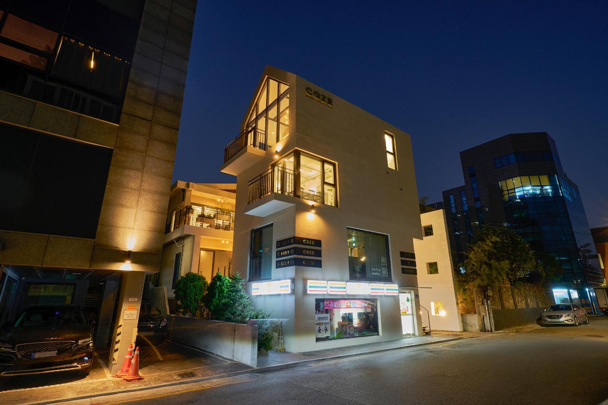Fb Tailored Service Near Hongik Univ Station * Seoul