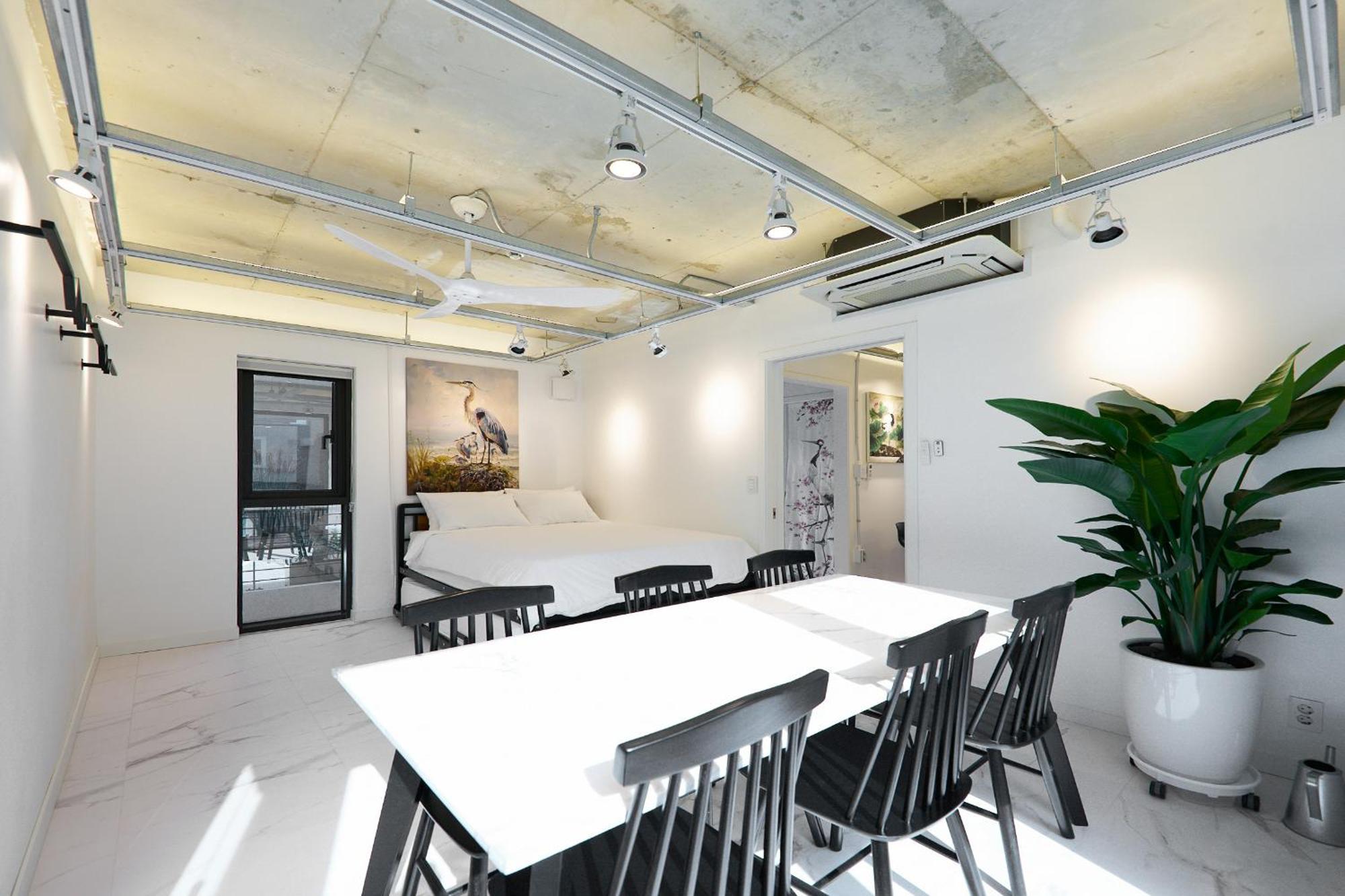 Holiday home Fb Tailored Service Near Hongik Univ Station Seoul