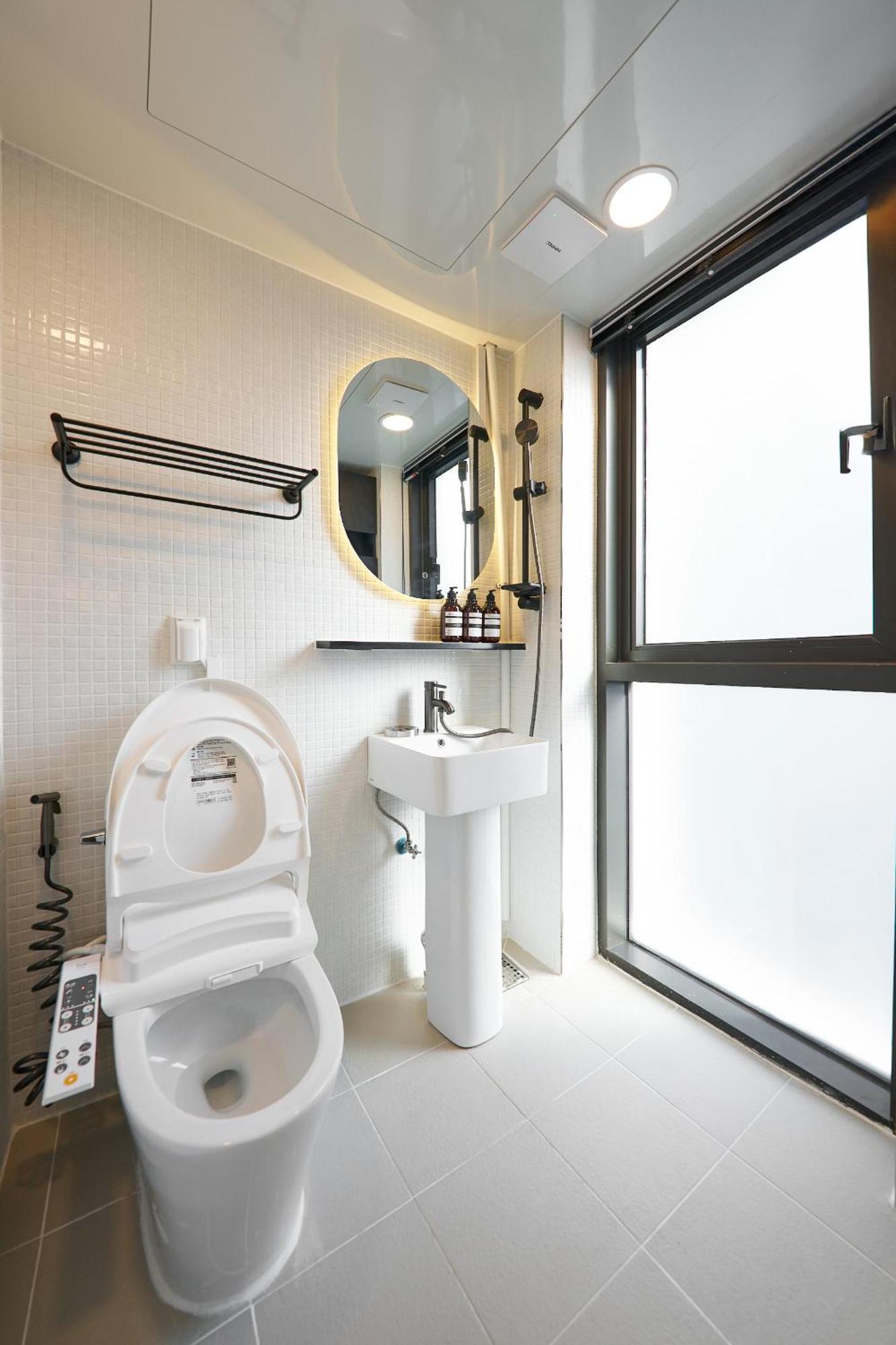 Fb Tailored Service Near Hongik Univ Station Seoul