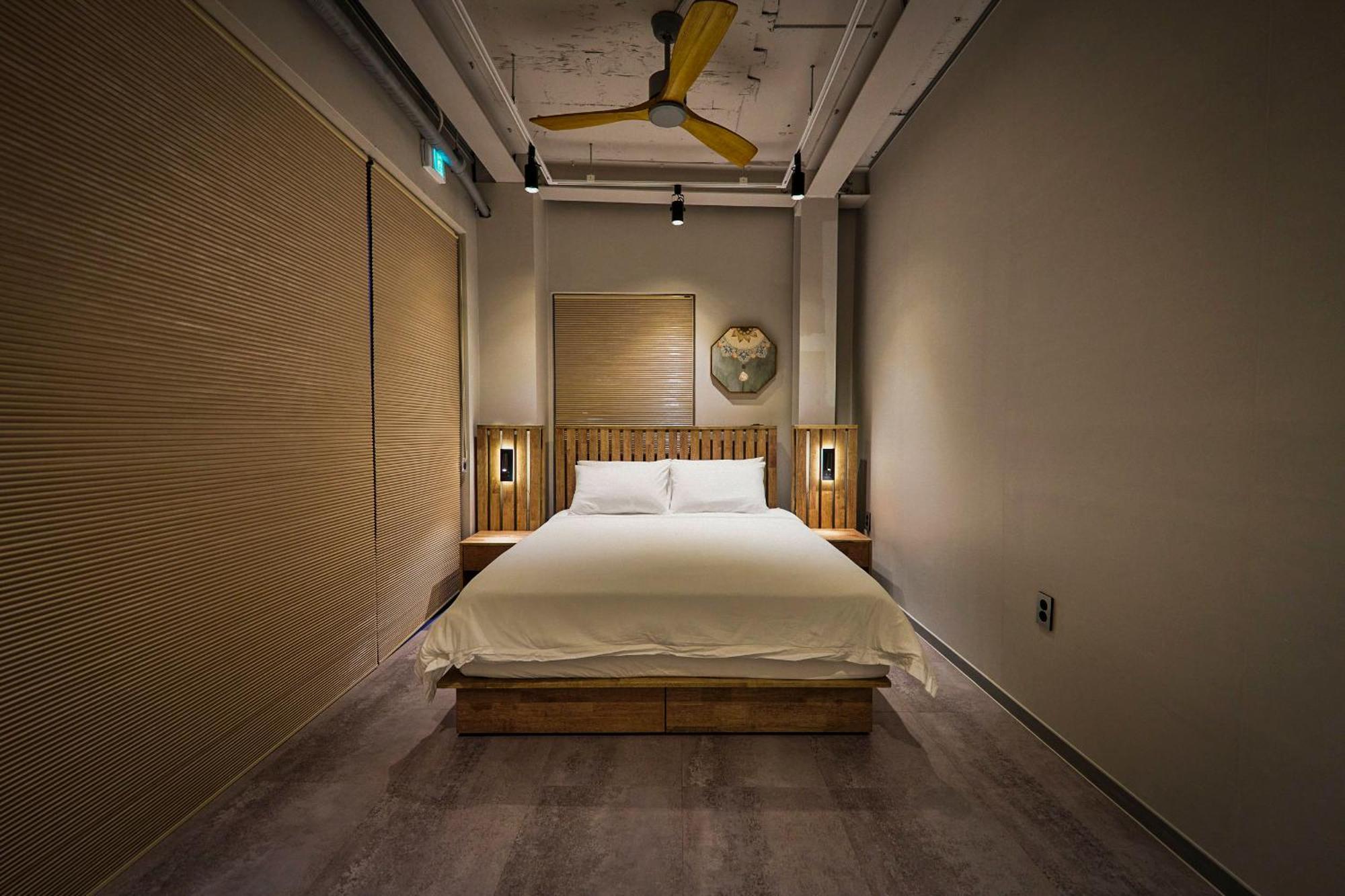 Yt Tailored Service Near Hongik Univ Station Holiday home Seoul