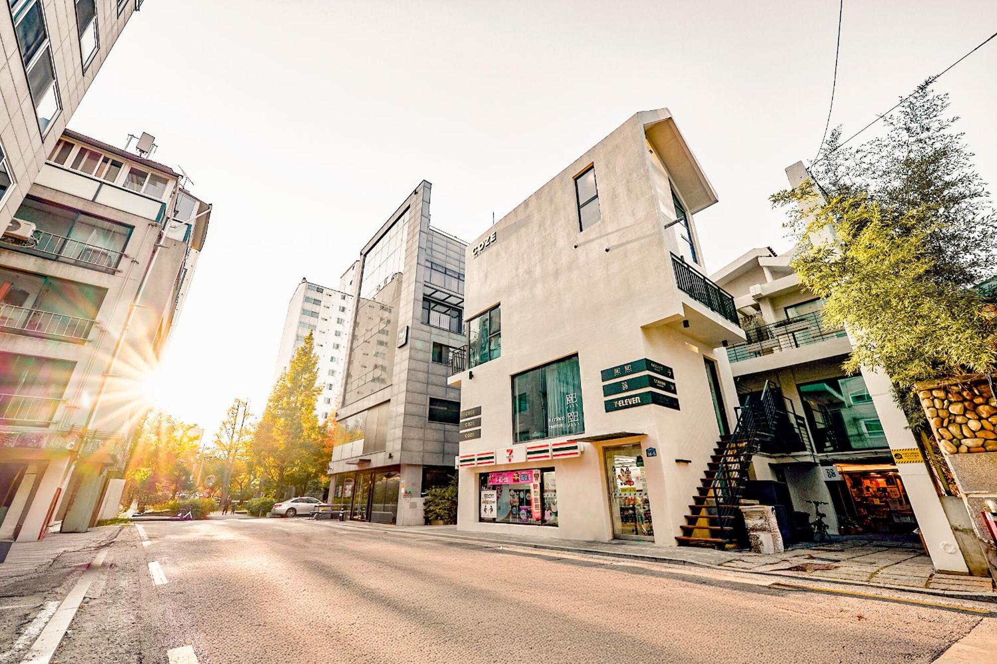 Yt Tailored Service Near Hongik Univ Station Holiday home Seoul