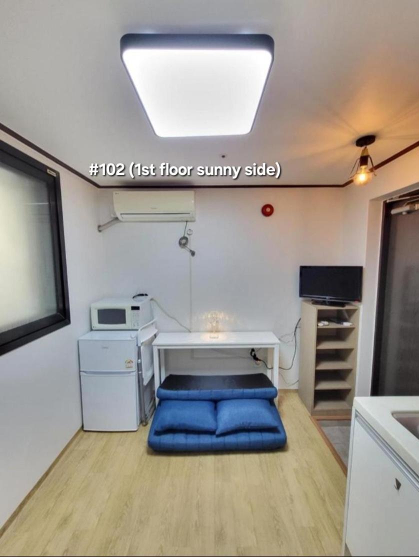 Apartment Fully Furnished #bunker, Near Miasageori Subway Station Line 4 Seoul
