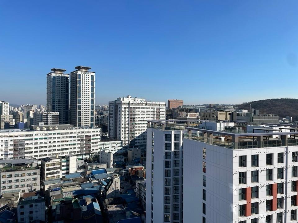 The Share Myeongdong High Floor & Free Gym #subway Station 3min #myeongdong 10min Seoul