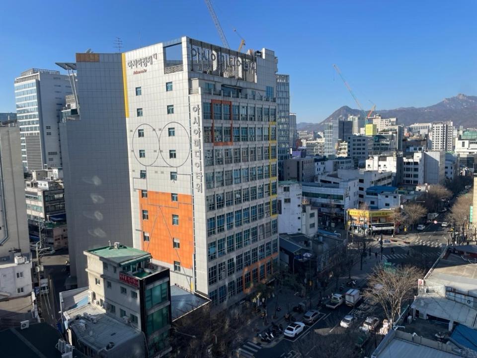 Apartment The Share Myeongdong High Floor & Free Gym #subway Station 3min #myeongdong 10min