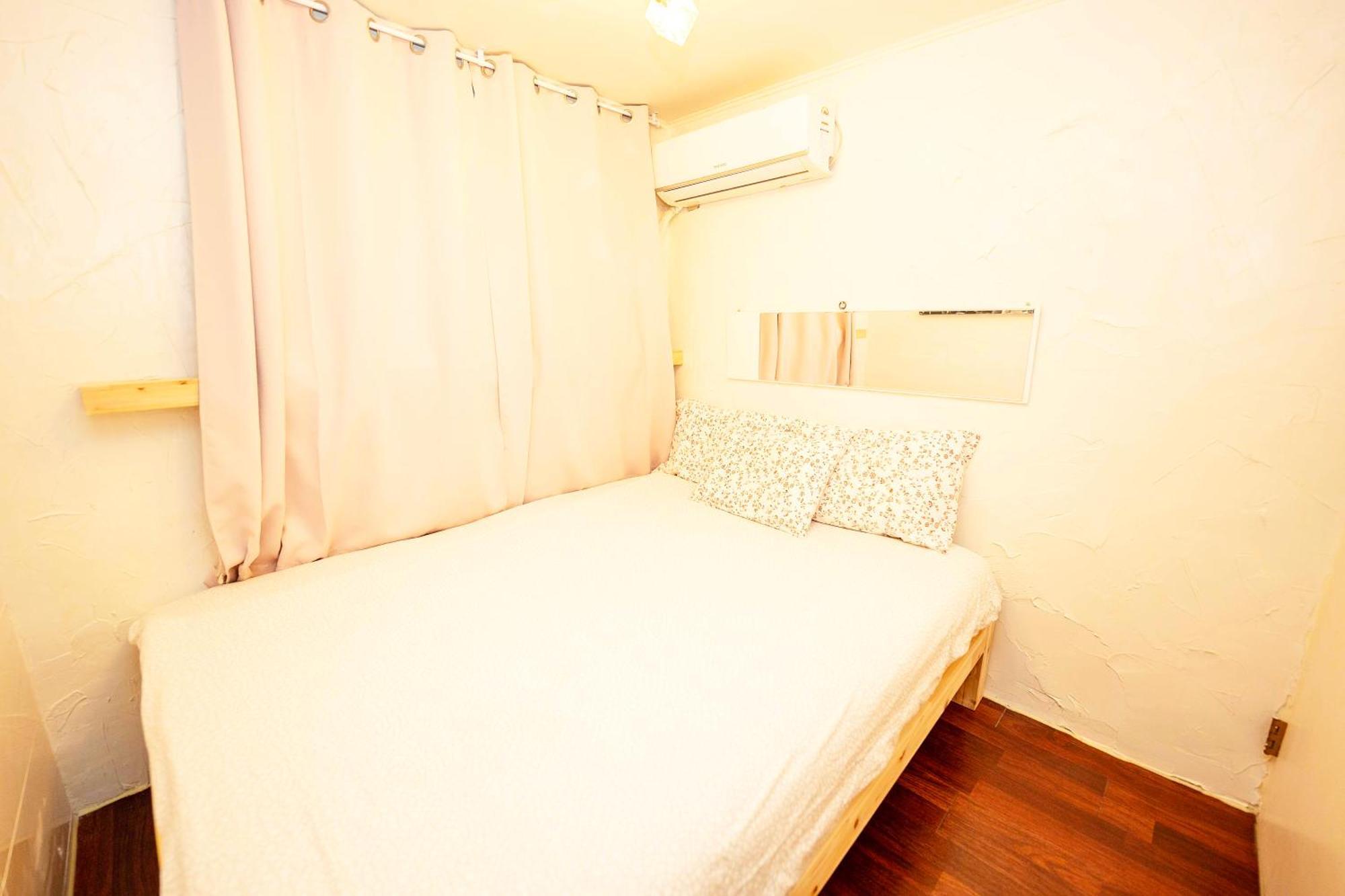 Apartment B-gu & Anne House Hongik Station *
