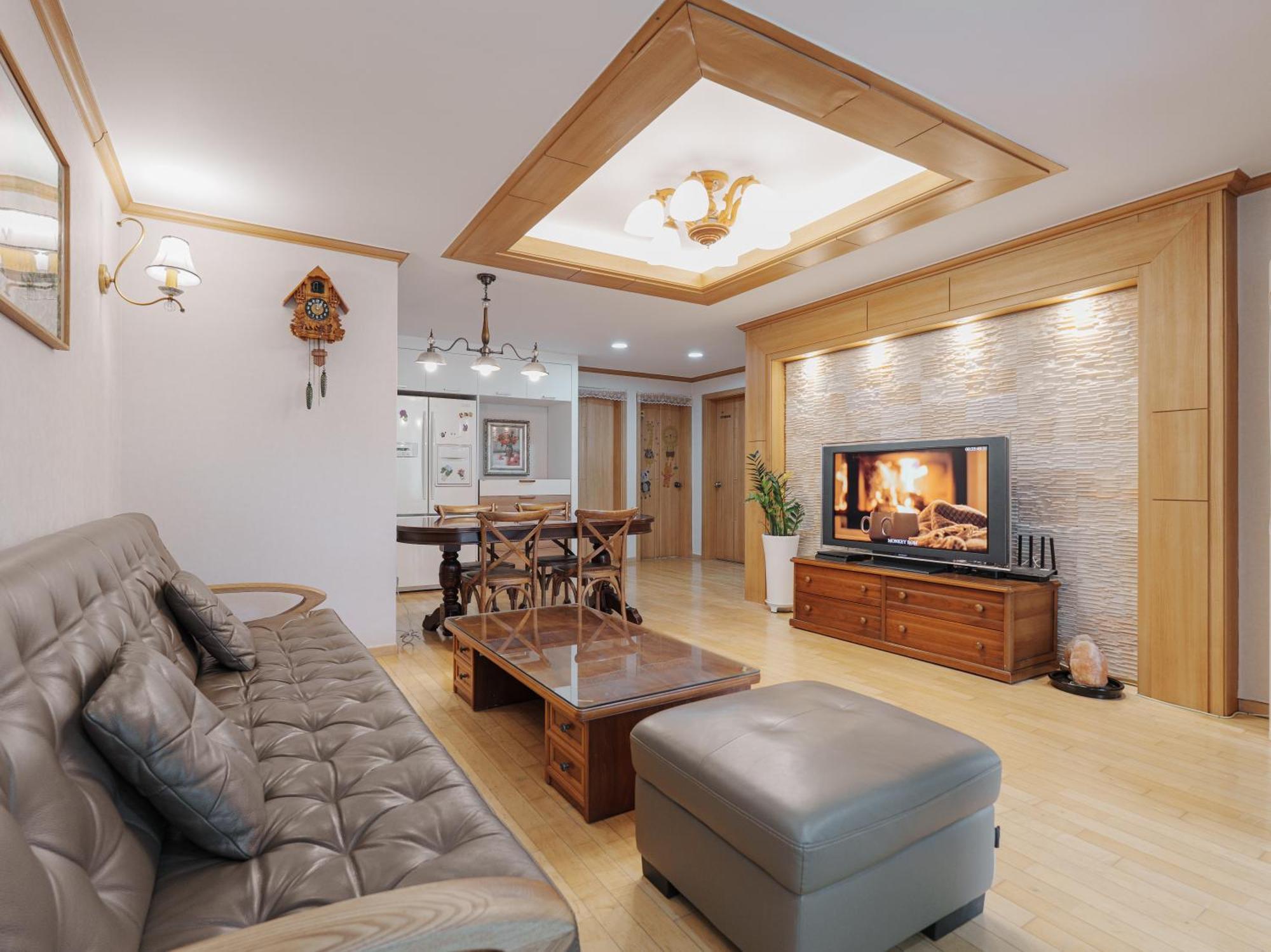 Comfortable Home 10 Min From Hongik University, 5Min From Gajwa Station With Baby Products, 4 Bedrooms 8 People