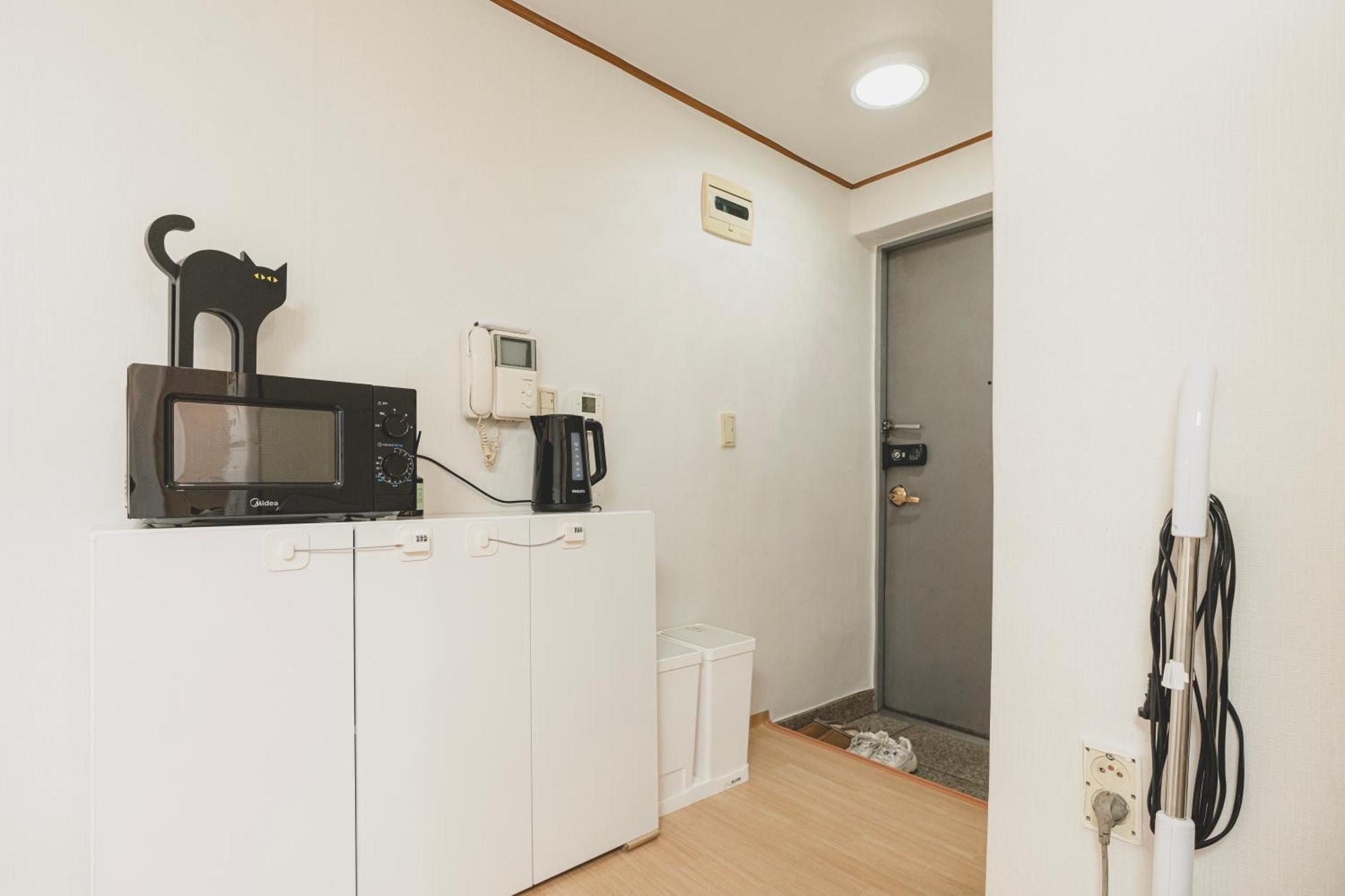 Near Hongdae Station, 30sec On Foot Villa *