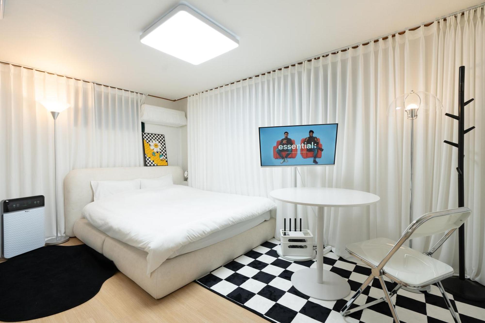 Near Hongdae Station, 30sec On Foot Villa *