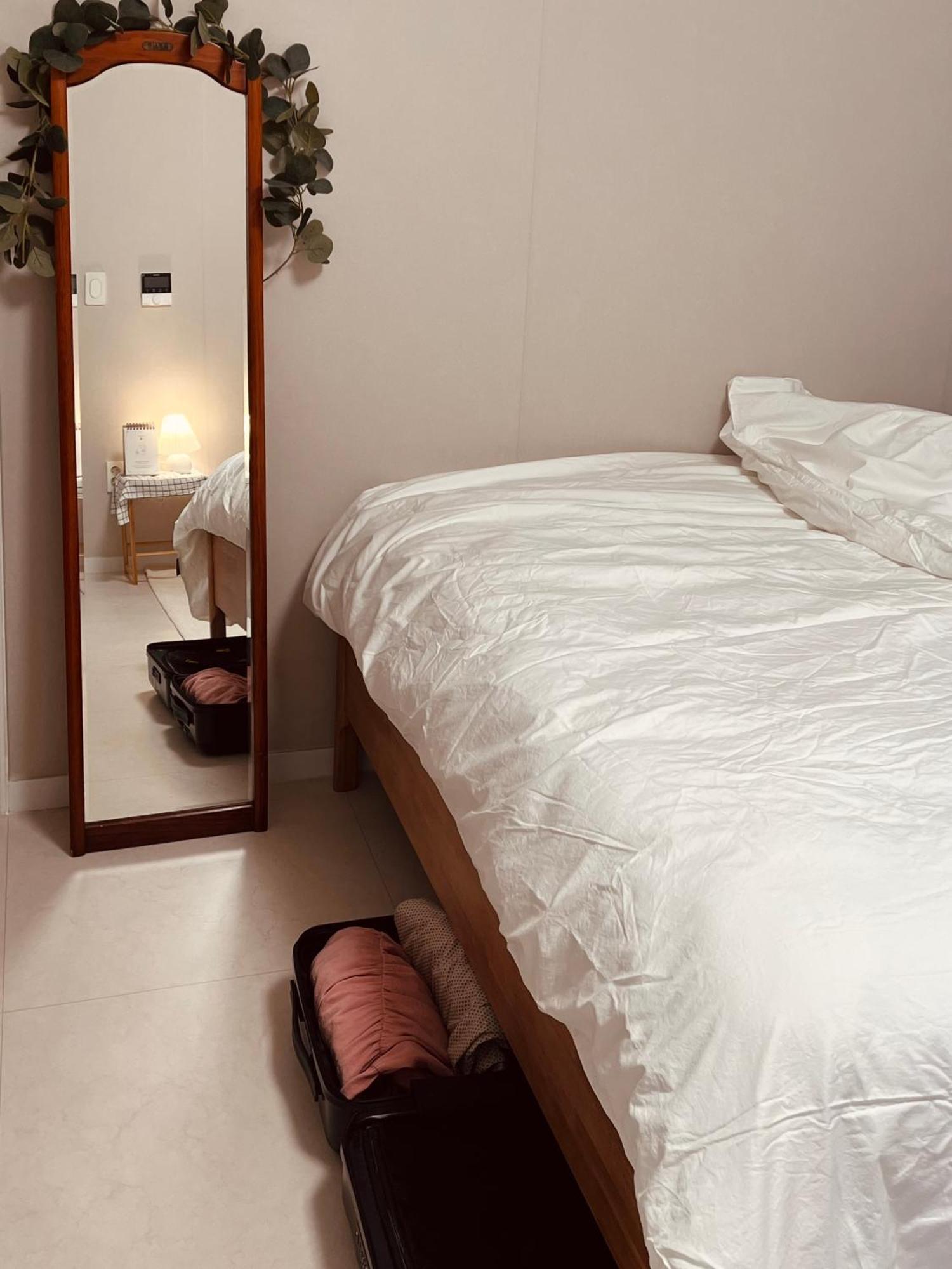 Atty Stay- Hongdae, Sinchon, 5mins To Hapjeong Station Apartment