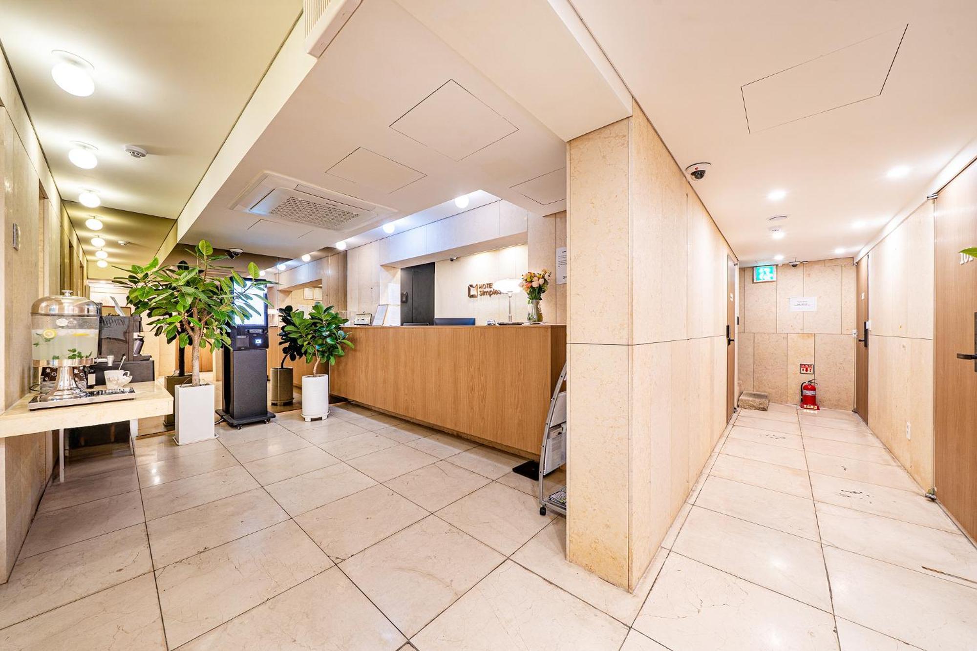 Simplestay In Jongno Hotel *
