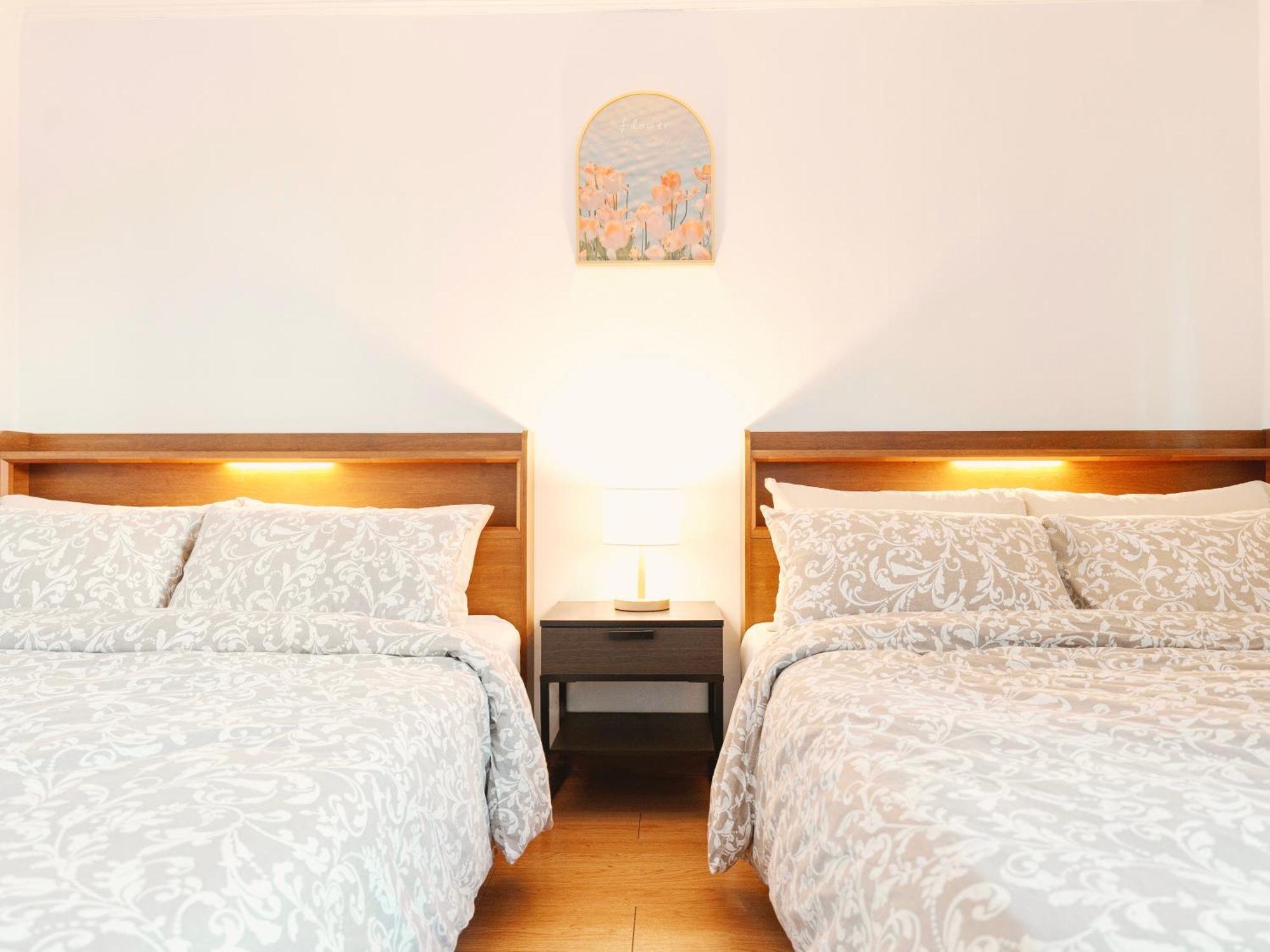 Villa Joy-30sec From Hongdae Subwaystop-elevator *