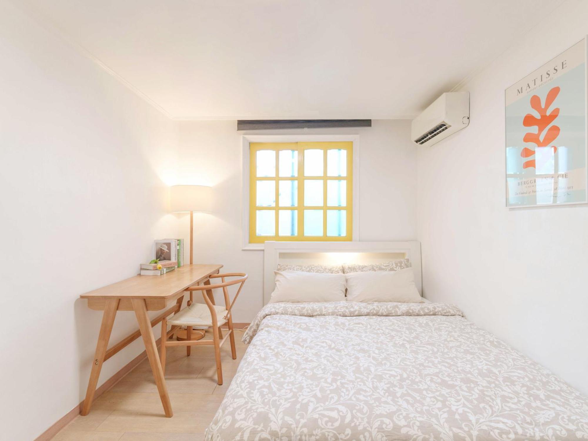 Villa Joy-30sec From Hongdae Subwaystop-elevator Seoul