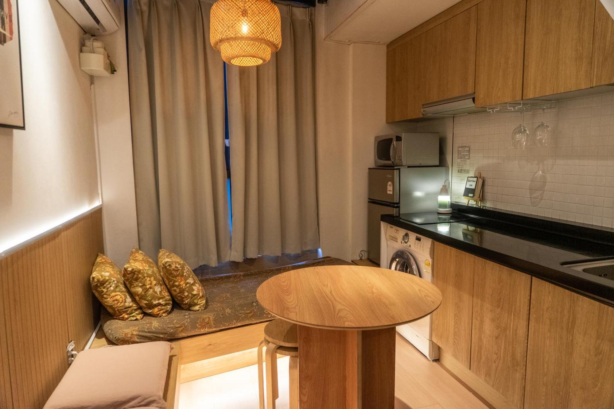 Guest house Myeongdong Artmonstay Seoul