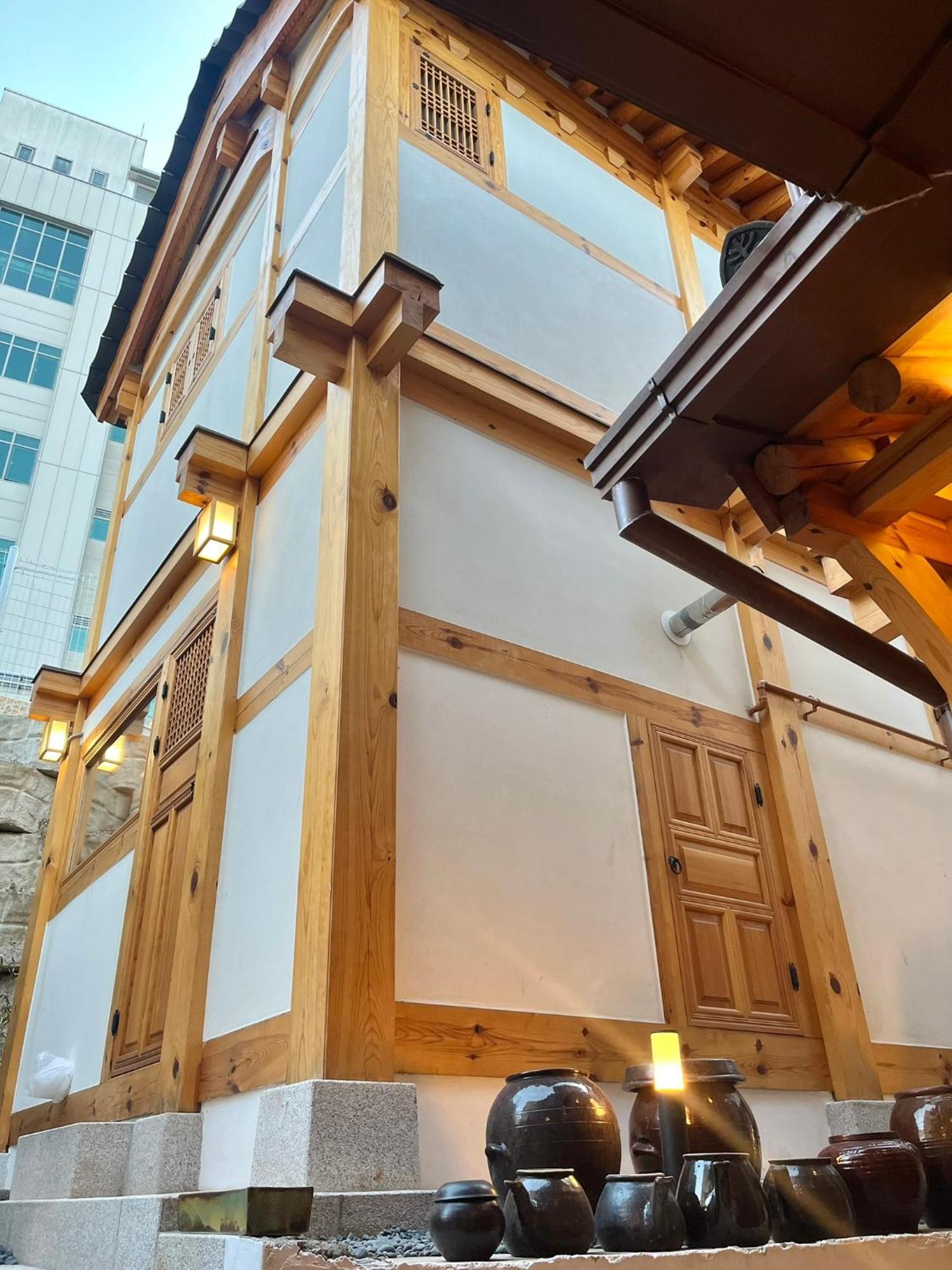 Numaru Two Exclusive Entire Hanoks In Seochon