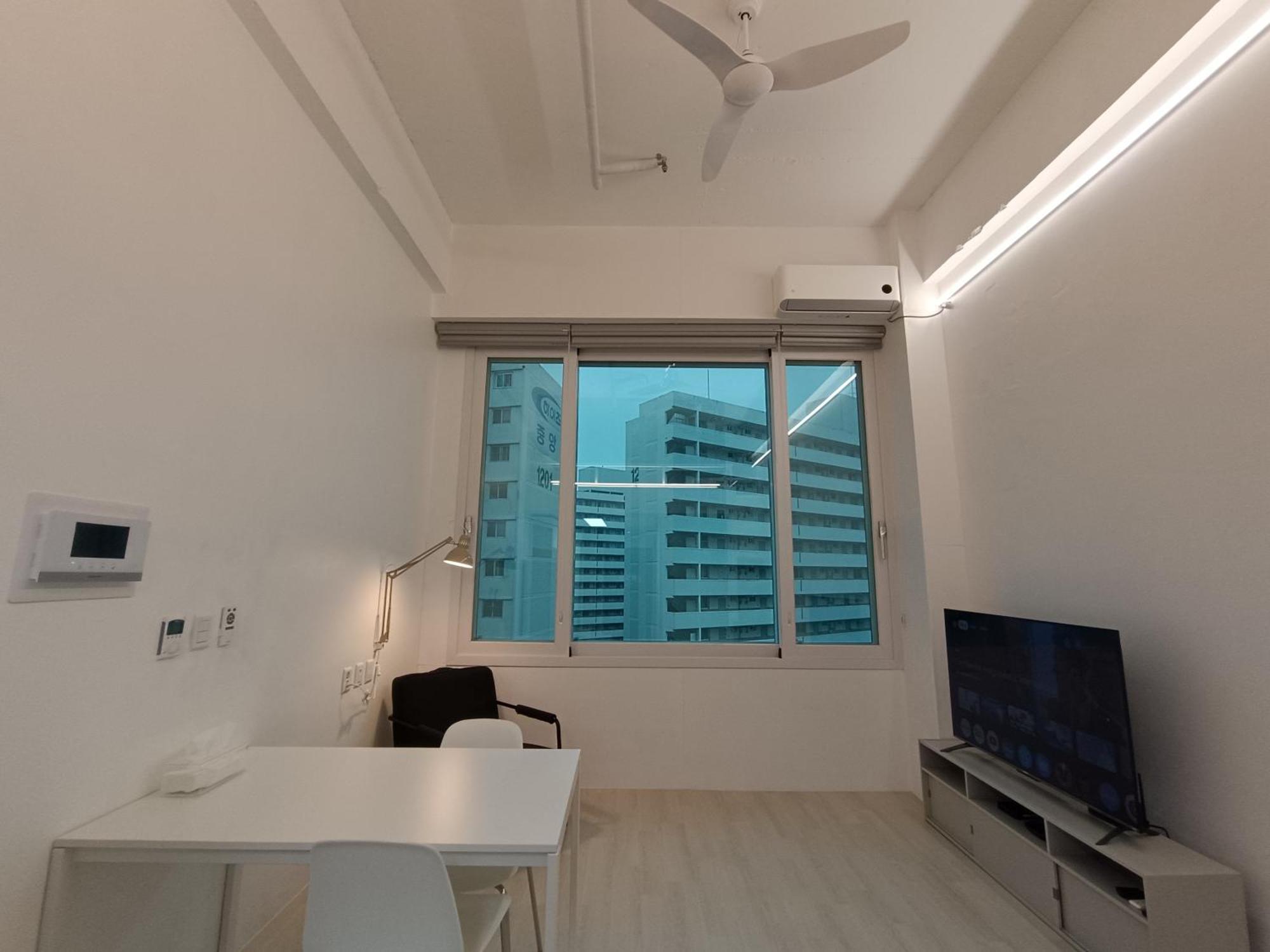 Minimalism 6 Next To Gimpo Airport Apartment