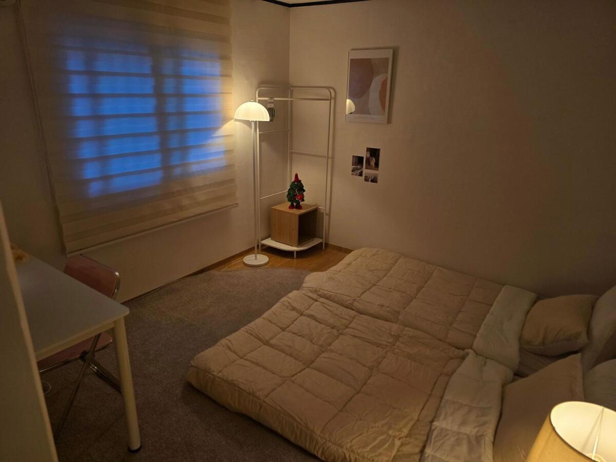 Apartment # Itaewon 10 Minutes On Foot # Hangangjin Station 3 Minutes # Hannam Hot Place # Private 3 Person Single 2