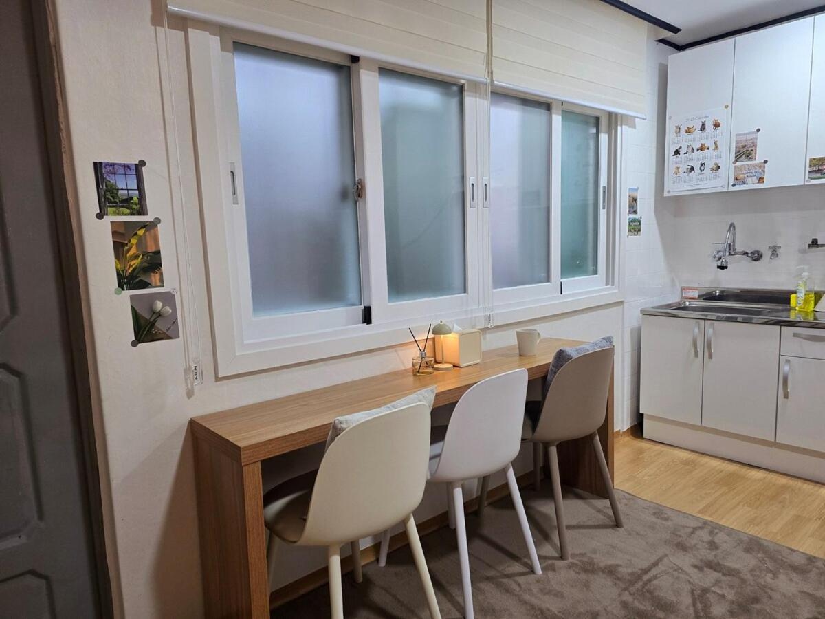 # Itaewon 10 Minutes On Foot # Hangangjin Station 3 Minutes # Hannam Hot Place # Private 3 Person Single 2 Seoul