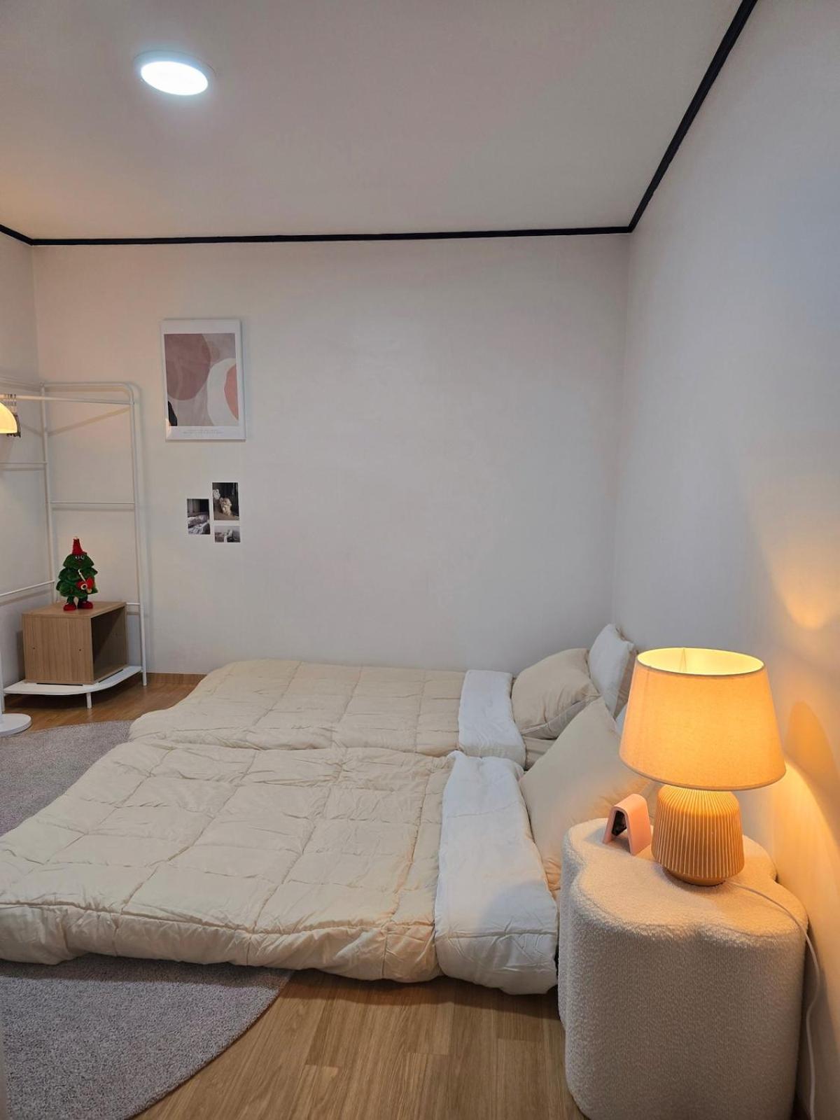 # Itaewon 10 Minutes On Foot # Hangangjin Station 3 Minutes # Hannam Hot Place # Private 3 Person Single 2