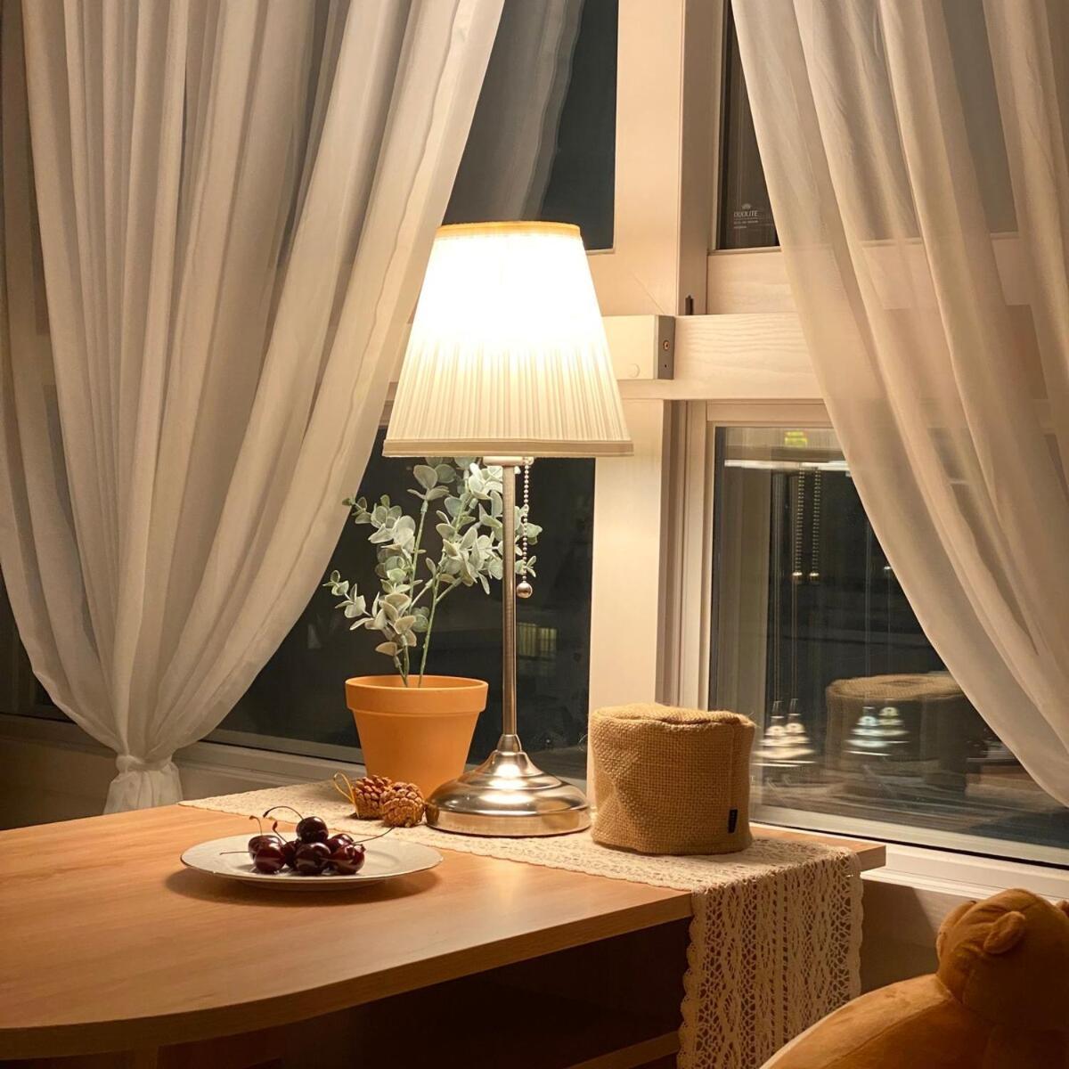 # Yeouido 10 Minutes # Yeongdeungpo Market Station 1 Minute # Urban Forest Speed Sensibility # Long Apartment *