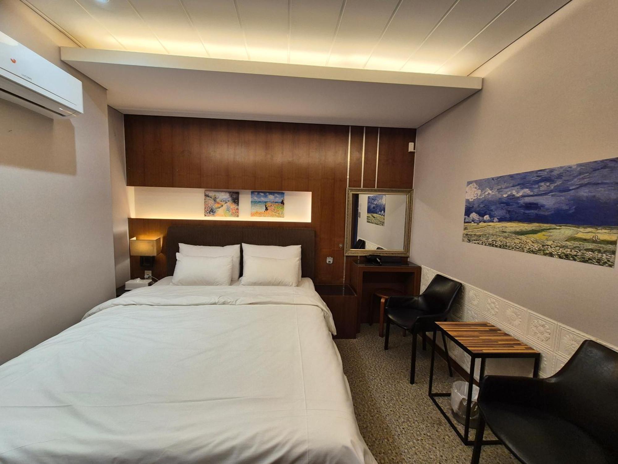 New Day Gangnam Motel Seoul