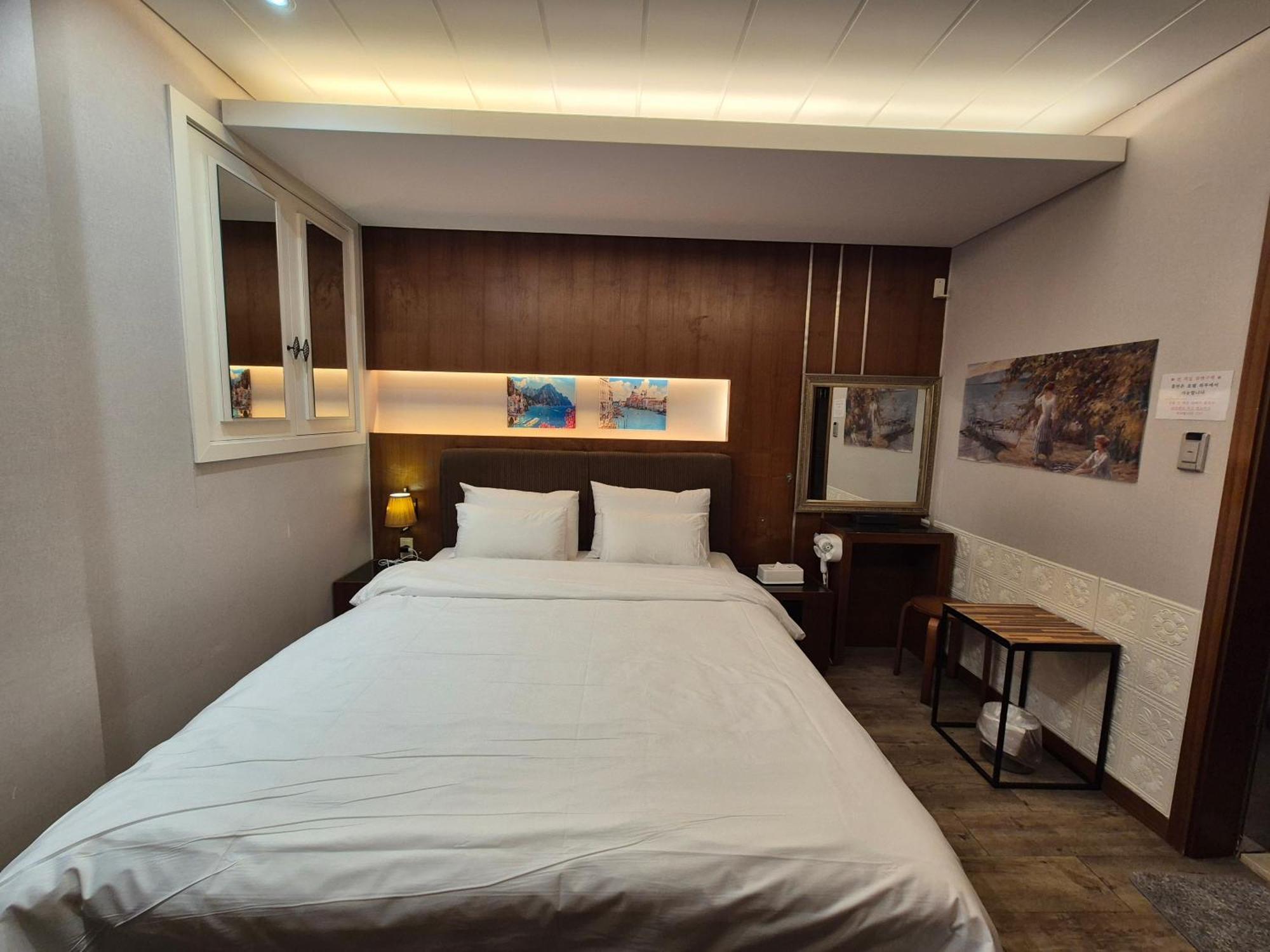 Motel New Day Gangnam