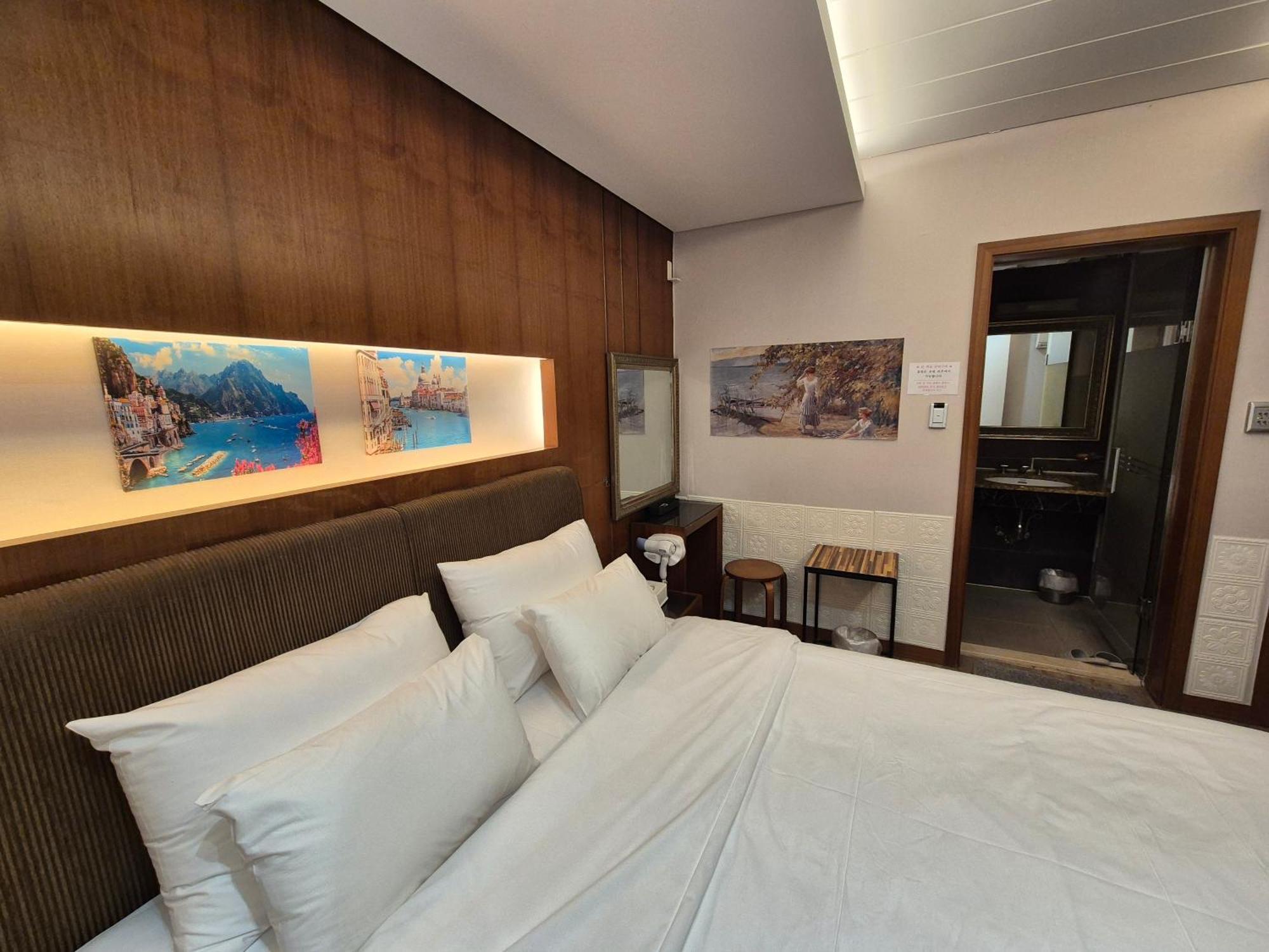 New Day Gangnam Motel